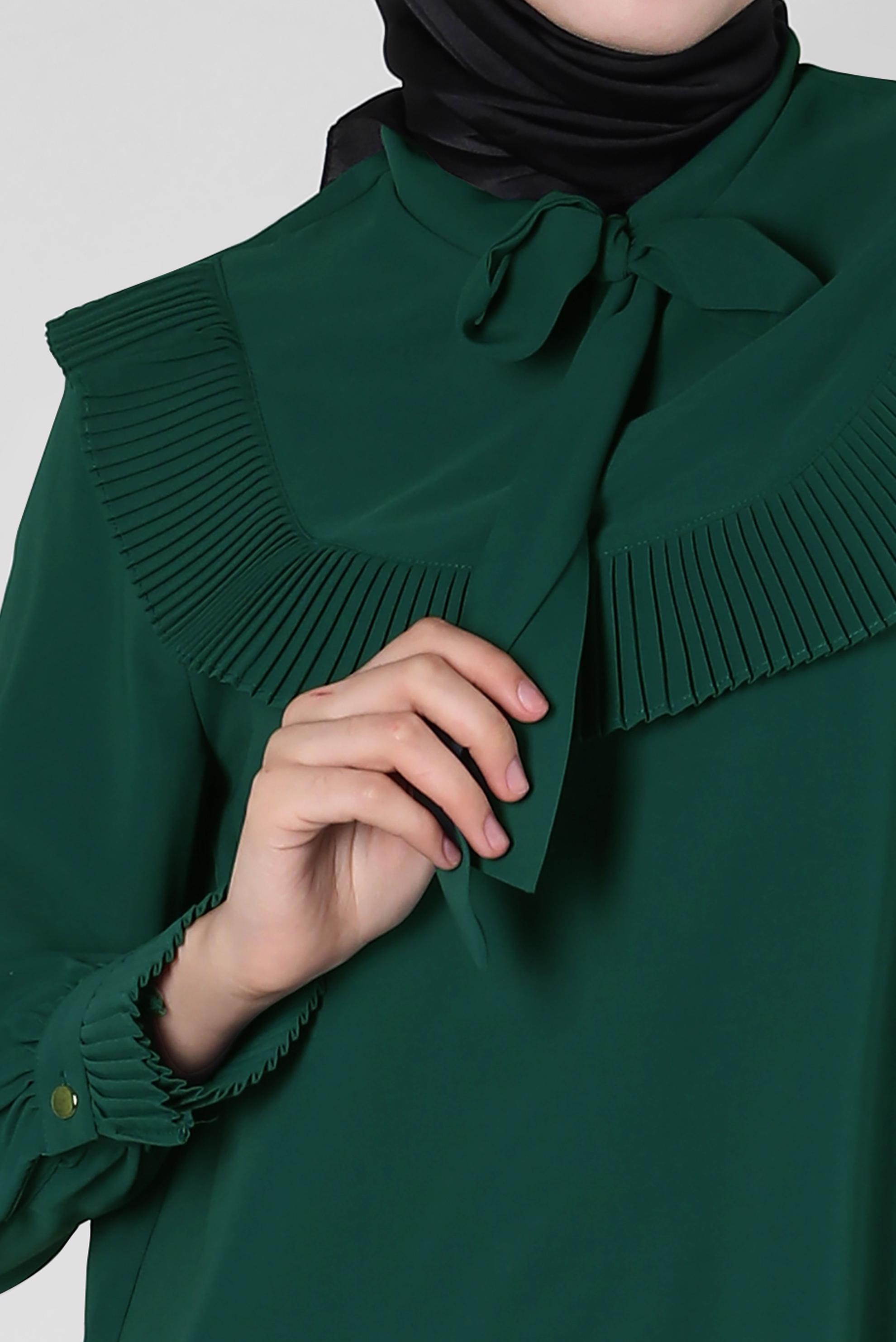 Tesettür giyim YEŞİL PİLİSE DETAYLI BLUZ 43898