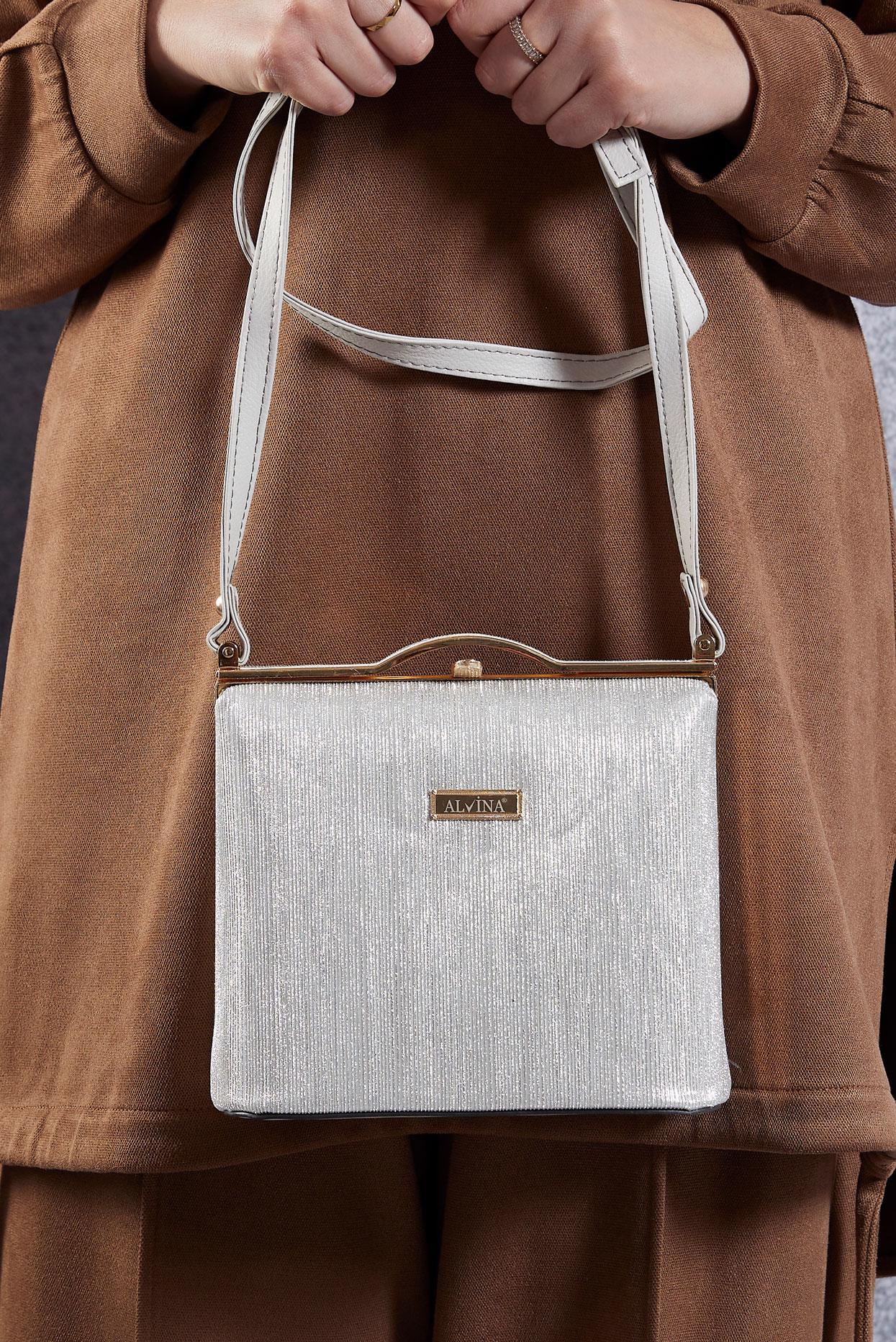 Tesettür giyim GÜMÜŞ ALVİNA ABİYE ÇANTA 410