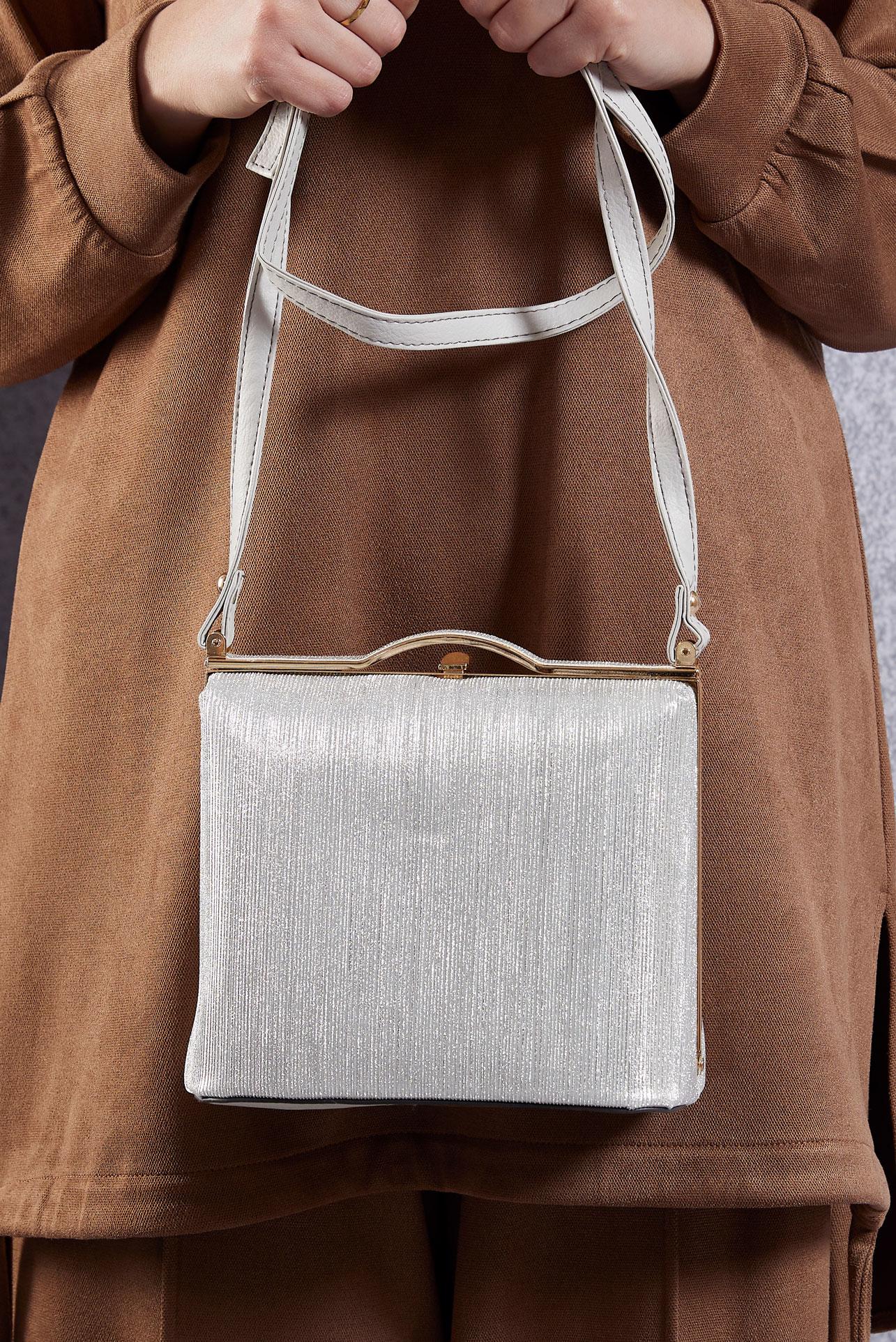 Tesettür giyim GÜMÜŞ ALVİNA ABİYE ÇANTA 410