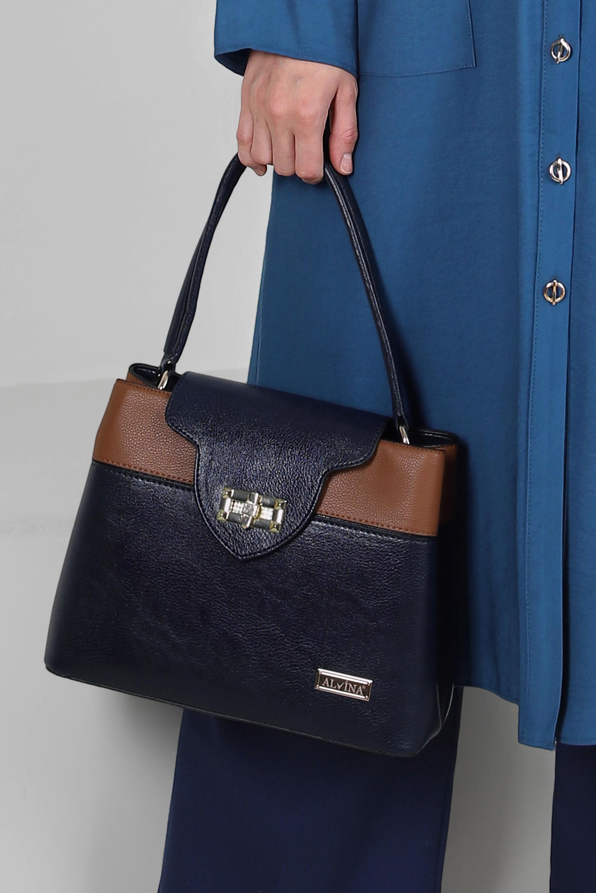 Tesettür giyim LACİVERT ALVİNA METAL DETAYLI ÇANTA 702