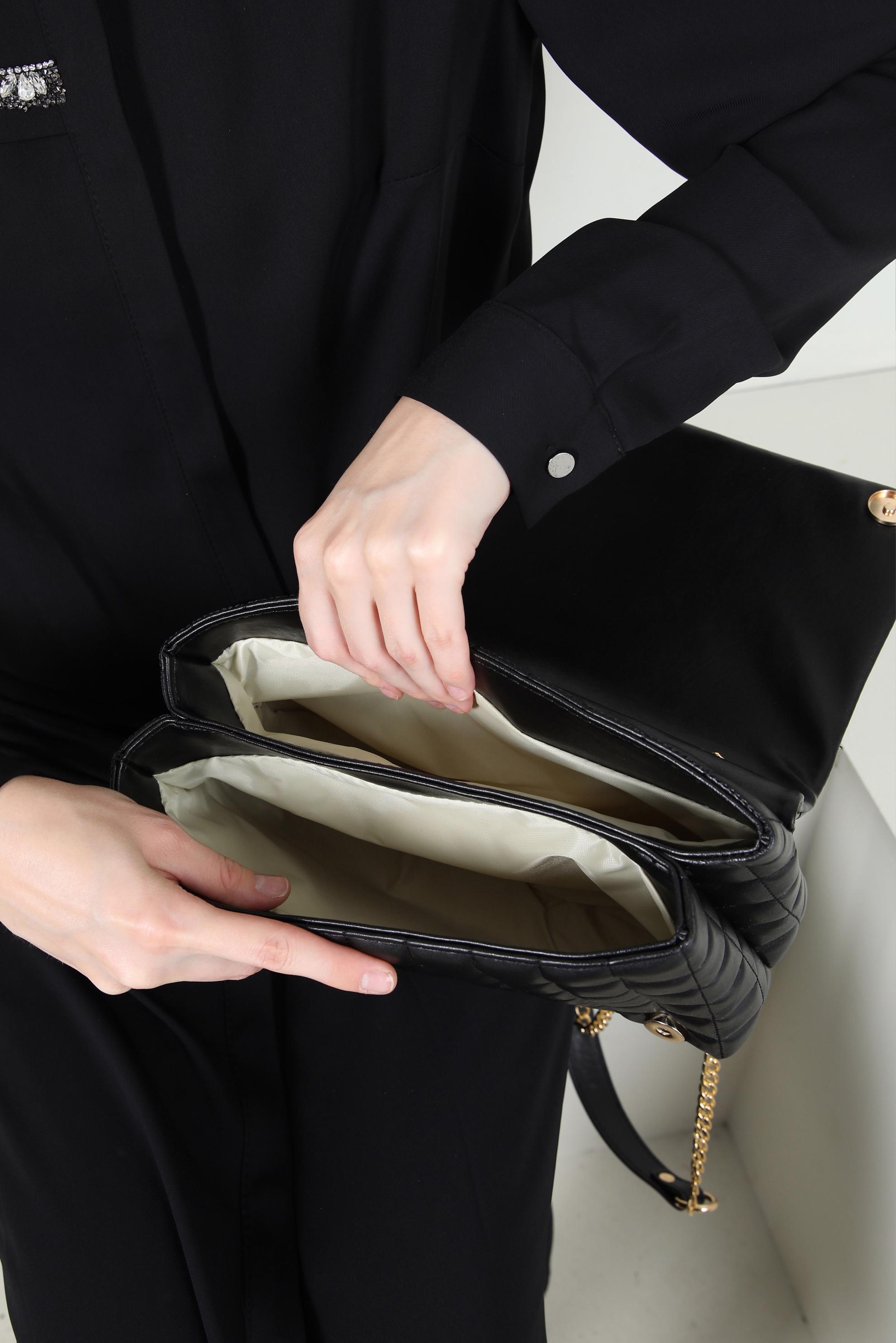 Tesettür giyim SİYAH ALVİNA ZİNCİR ASKILI ÇANTA 707