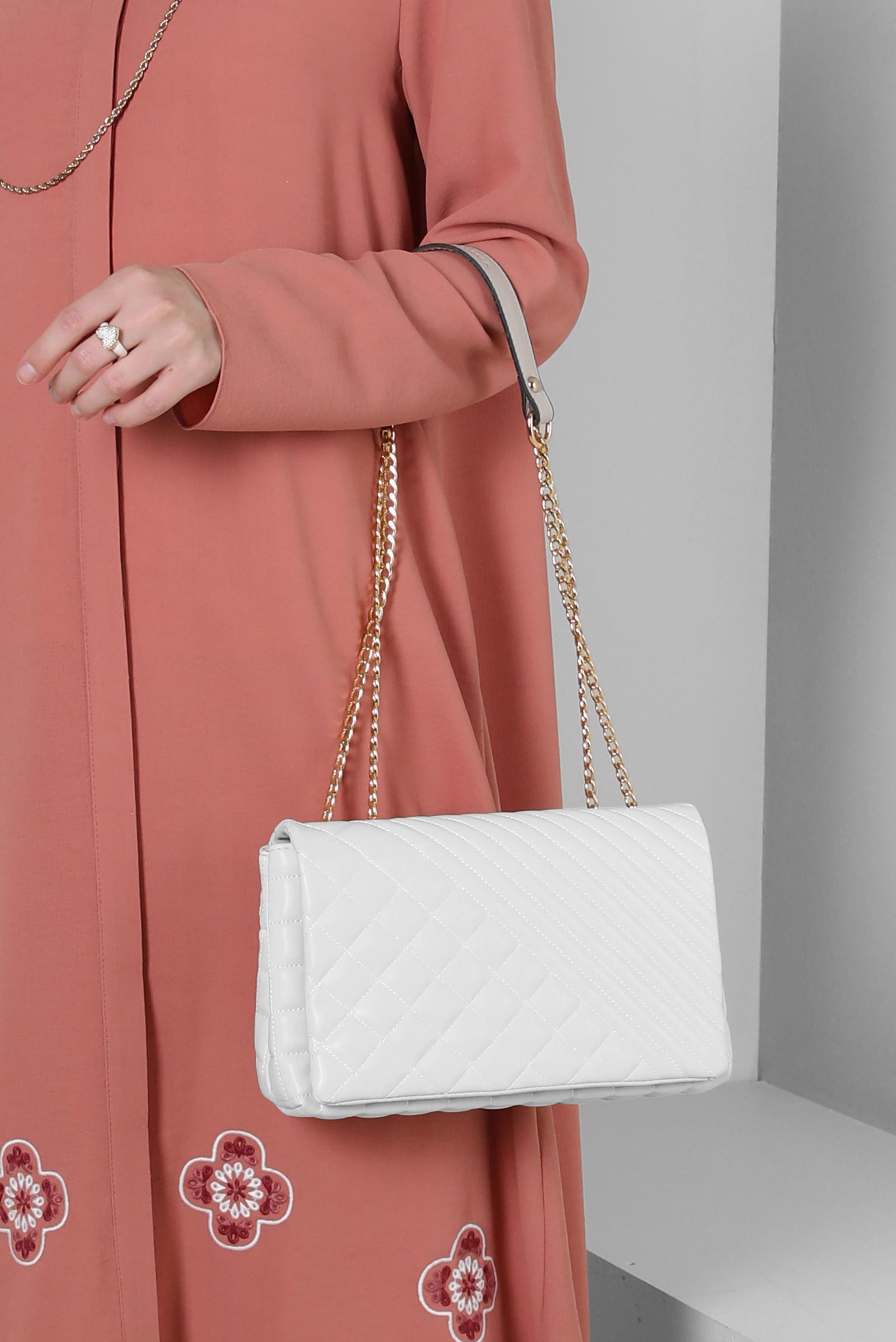 Tesettür giyim BEYAZ ALVİNA ZİNCİR ASKILI ÇANTA 707