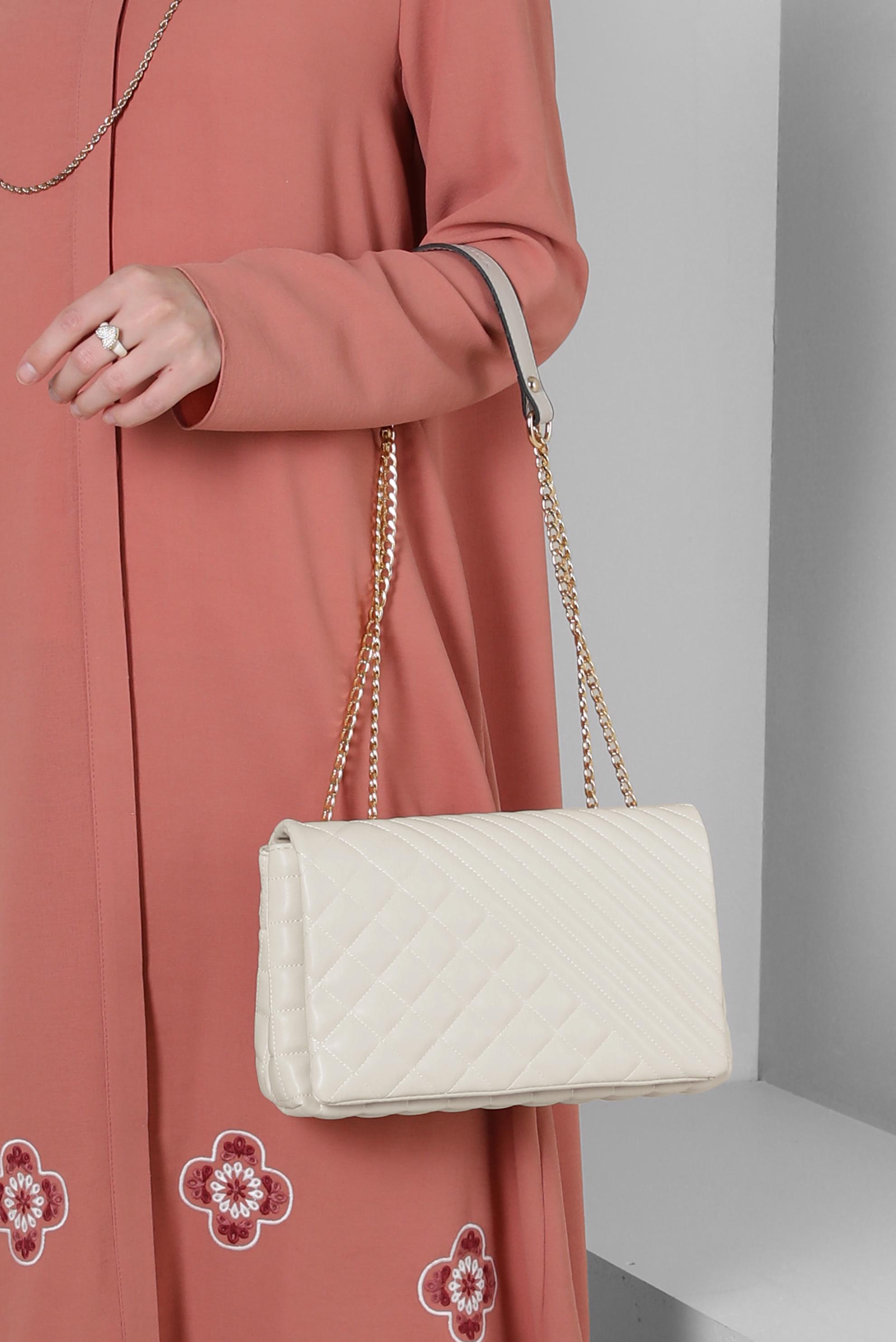 Tesettür giyim BEJ ALVİNA ZİNCİR ASKILI ÇANTA 707