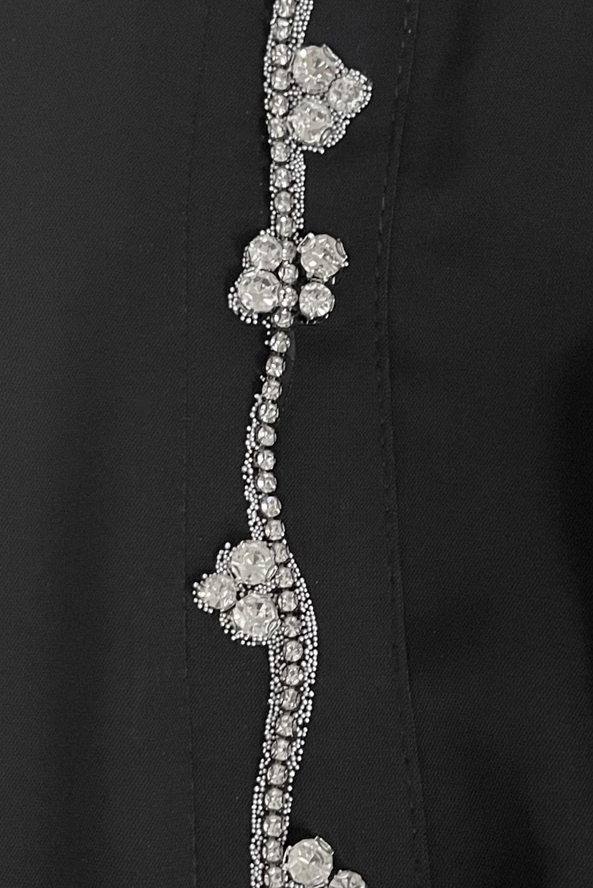 Tesettür giyim SİYAH TAŞ İŞLEMELİ KUŞAKLI ELBİSE 20356