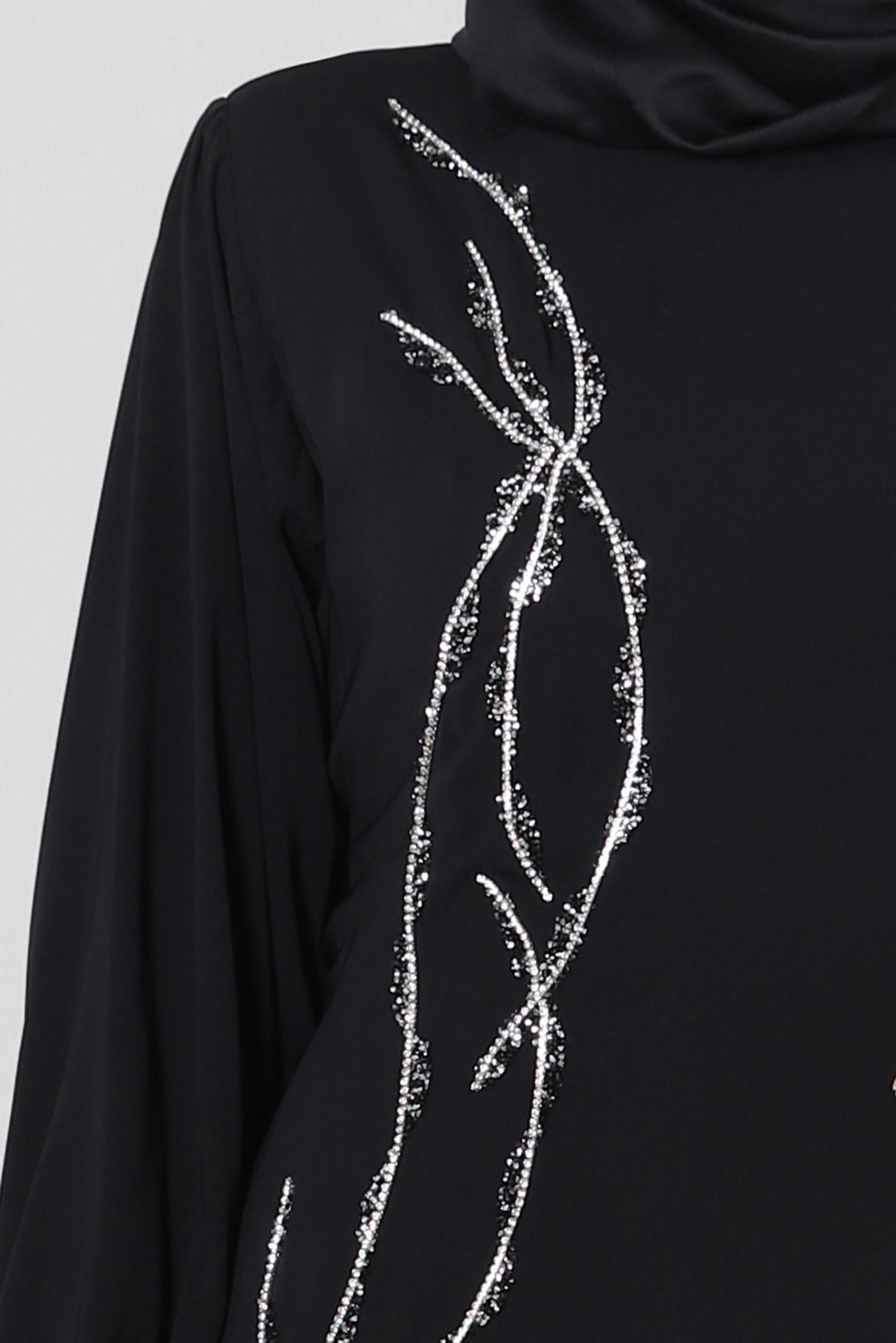 Tesettür giyim SİYAH TAŞ İŞLEMELİ KUŞAKLI ELBİSE 20357