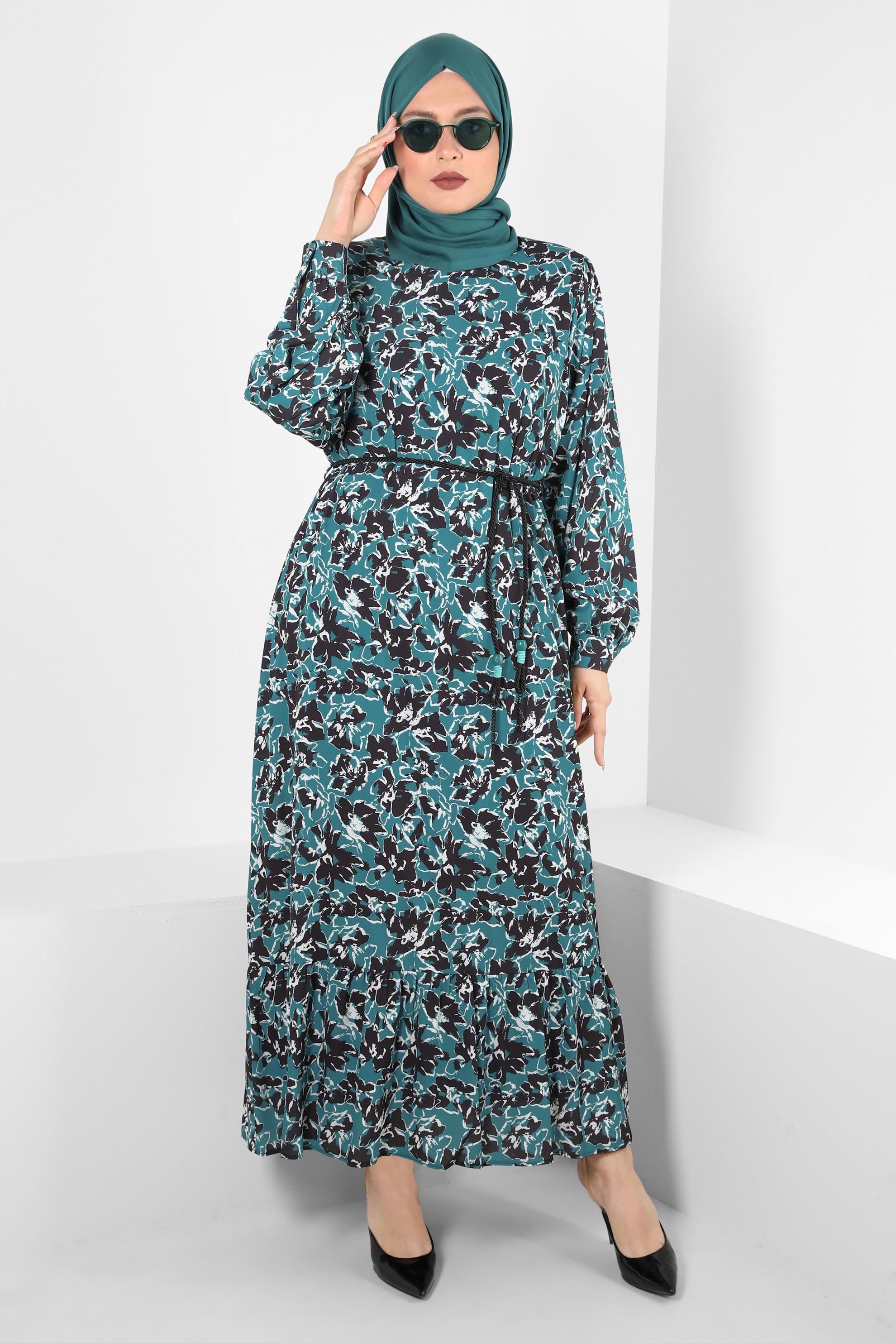 Tesettür giyim YEŞİL DESENLİ KUŞAKLI KREP ELBİSE 20380