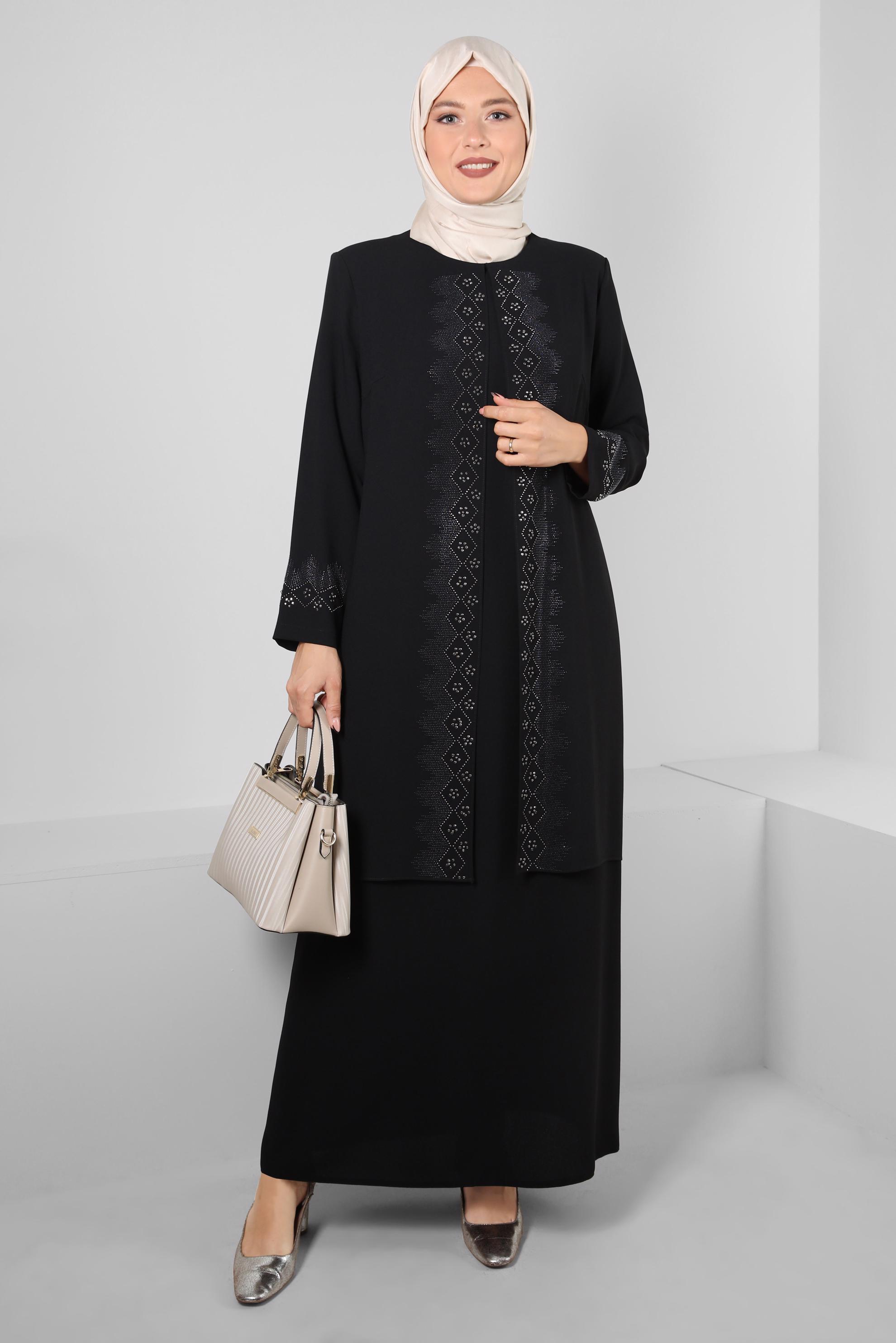 Tesettür giyim SİYAH BİSİKLET YAKA TAŞ DETAYLI KREP ELBİSE 20383
