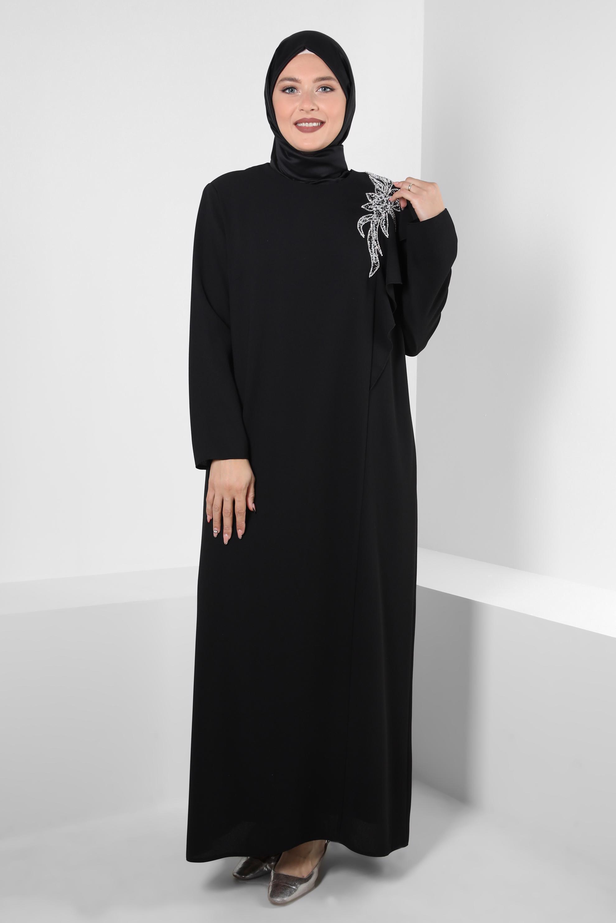 Tesettür giyim SİYAH OMZU TAŞ VE BONCUK İŞLEMELİ KREP ELBİSE 20394
