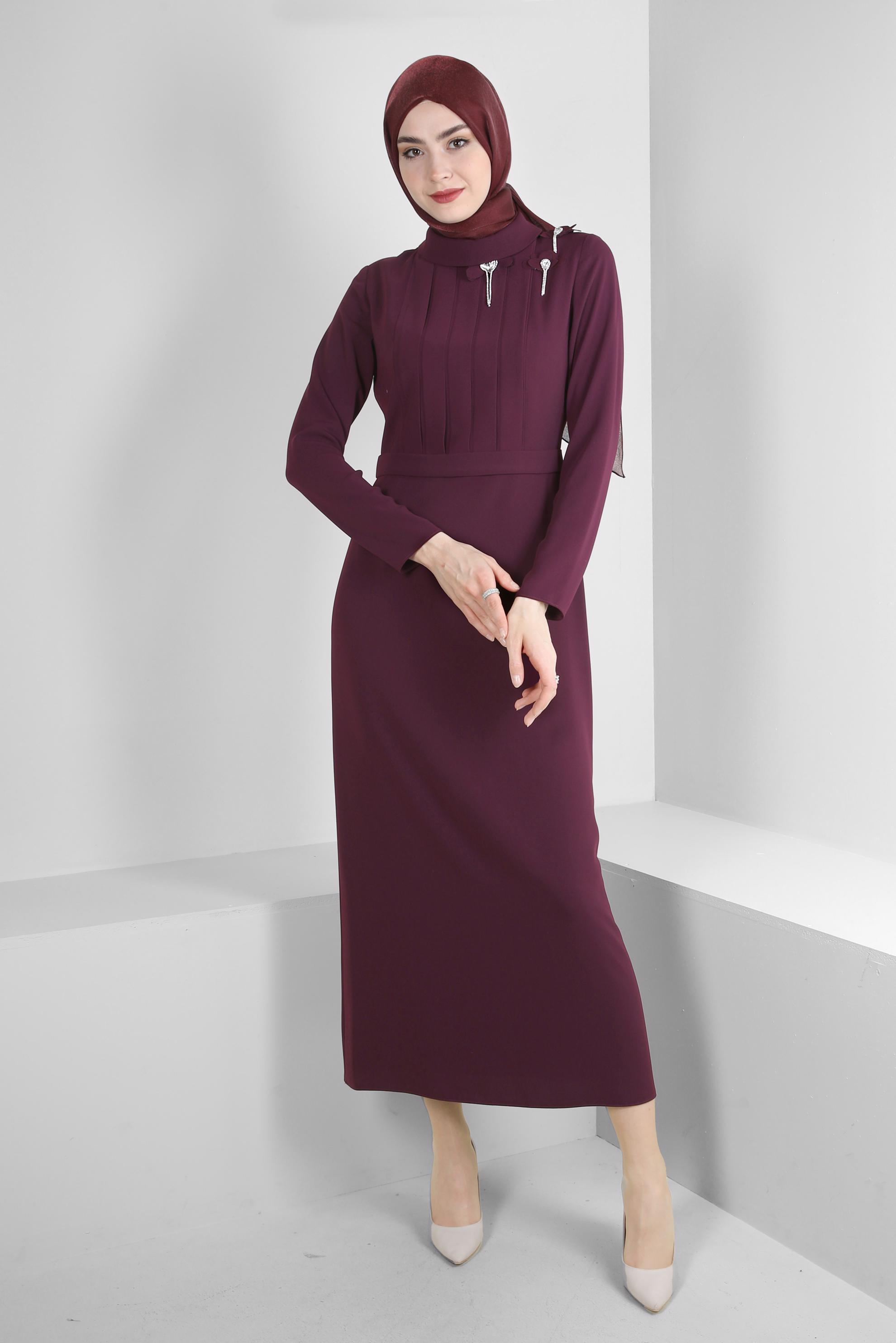 Tesettür giyim MÜRDÜM AKSESUARLI DRAPE DETAYLI ELBİSE 43519