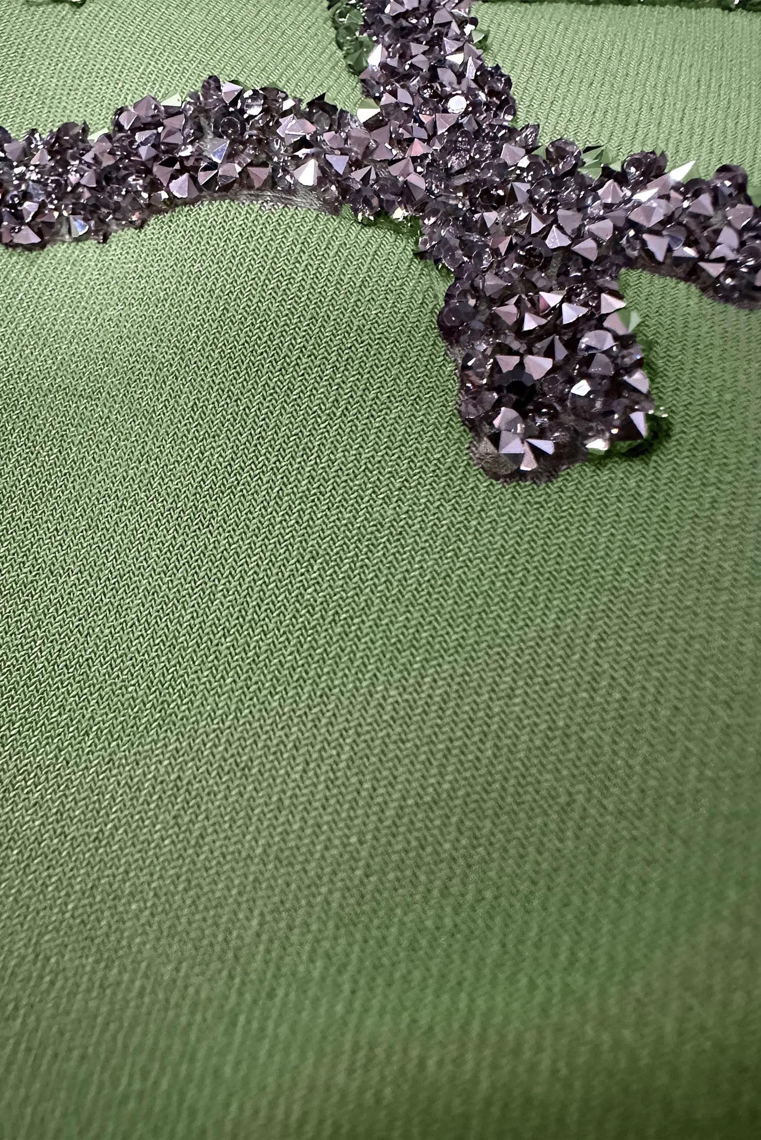 Tesettür giyim HAKİ TAŞ İŞLEMELİ DÜZ KESİM ELBİSE 43520