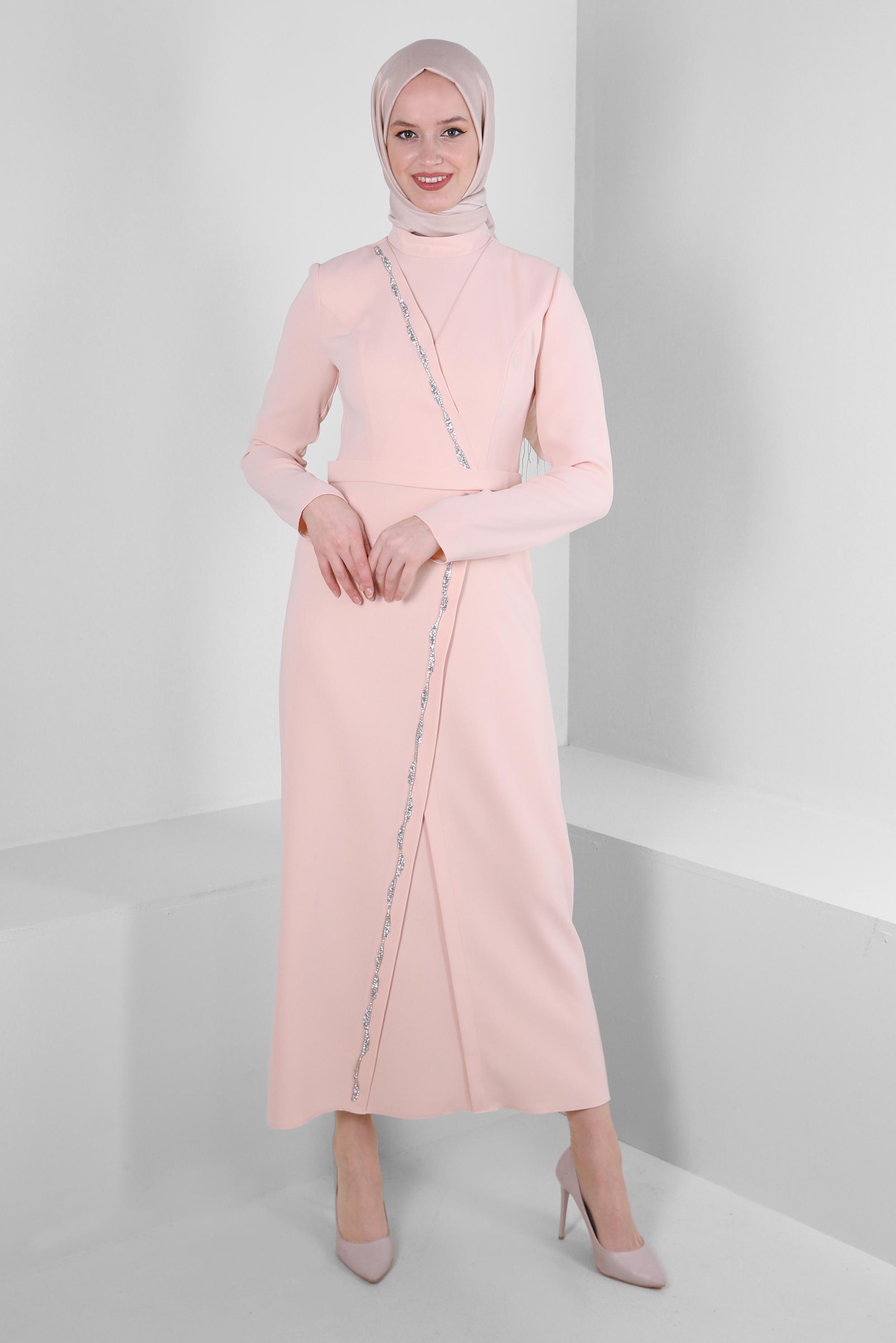 Tesettür giyim PUDRA TAŞ DETAYLI DİK YAKA ELBİSE 43541