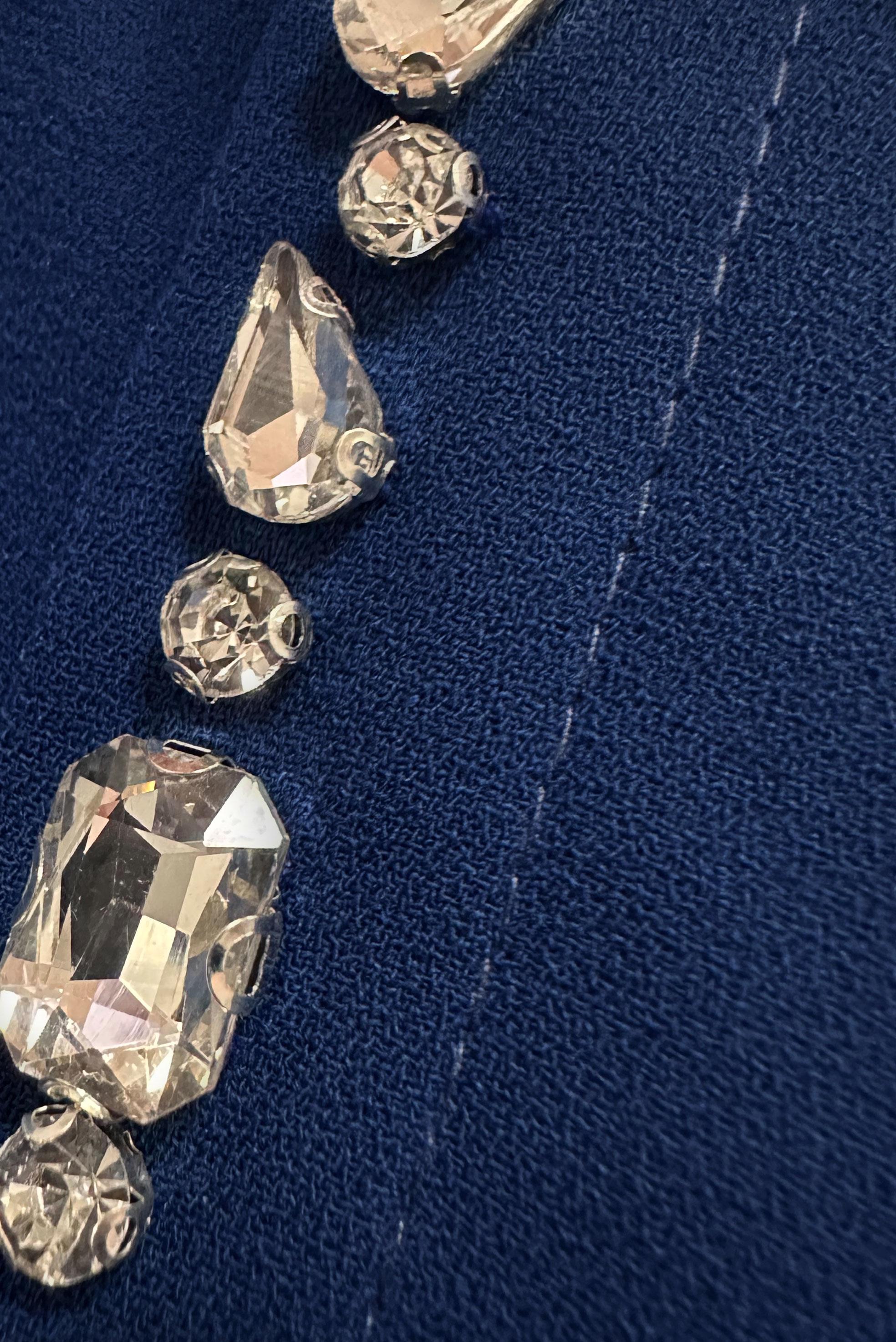 Tesettür giyim MAVİ DİK YAKA TAŞ DETAYLI ELBİSE 43542