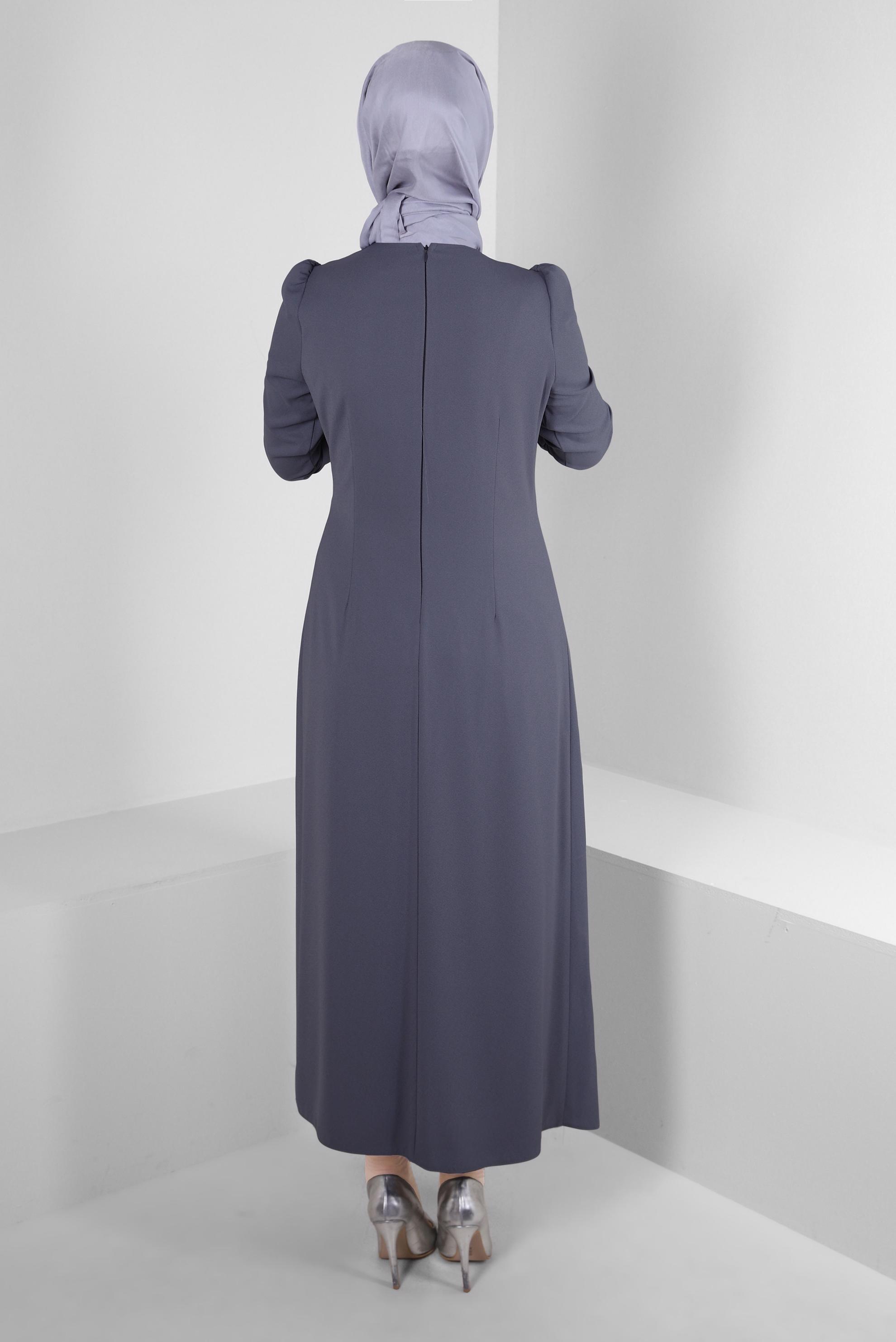 Tesettür giyim GRİ ANVELOP GÖRÜNÜMLÜ TAŞ İŞLEMELİ ELBİSE 43543