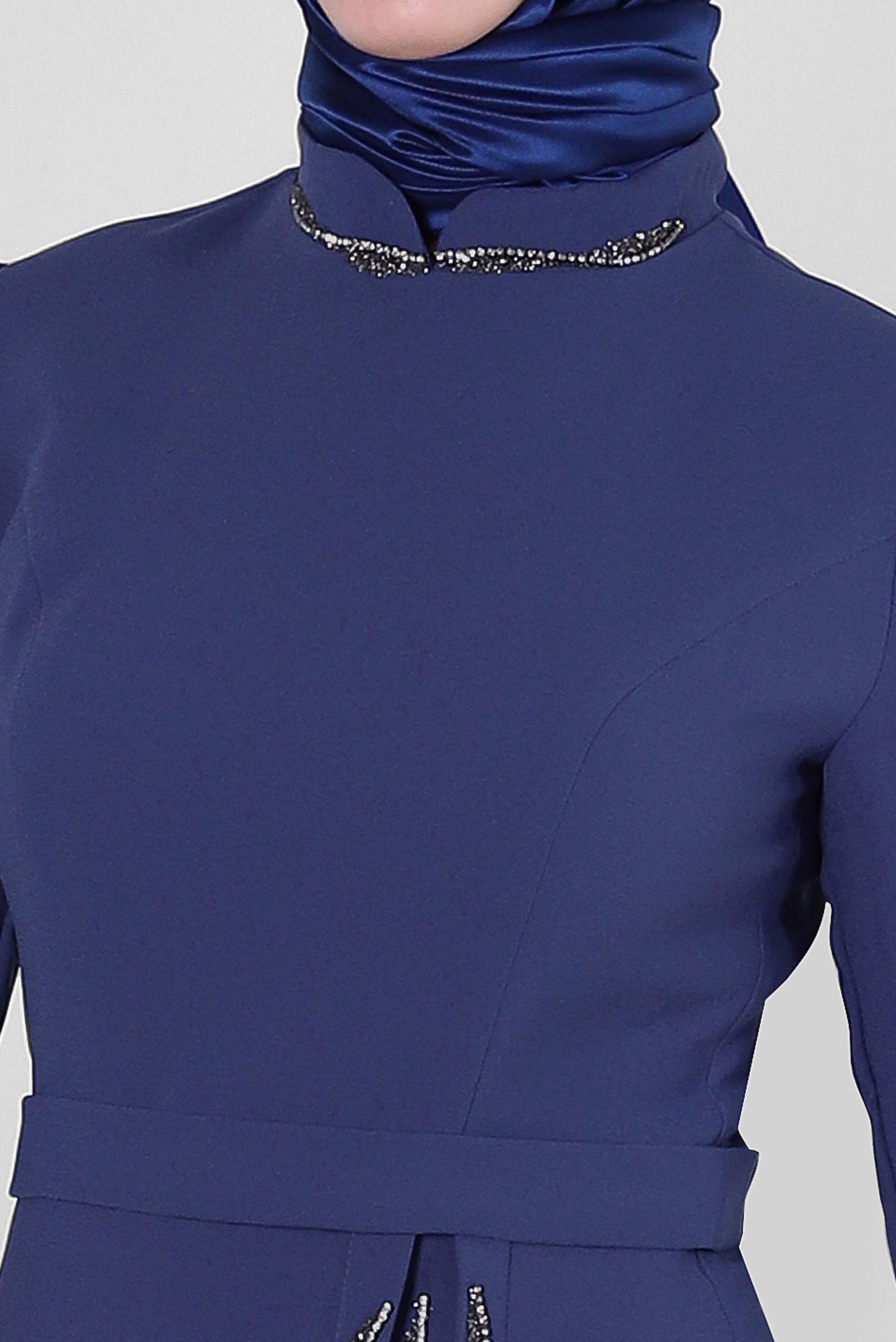 Tesettür giyim LACİVERT TAŞ İŞLEME DETAYLI KREP ELBİSE 43544