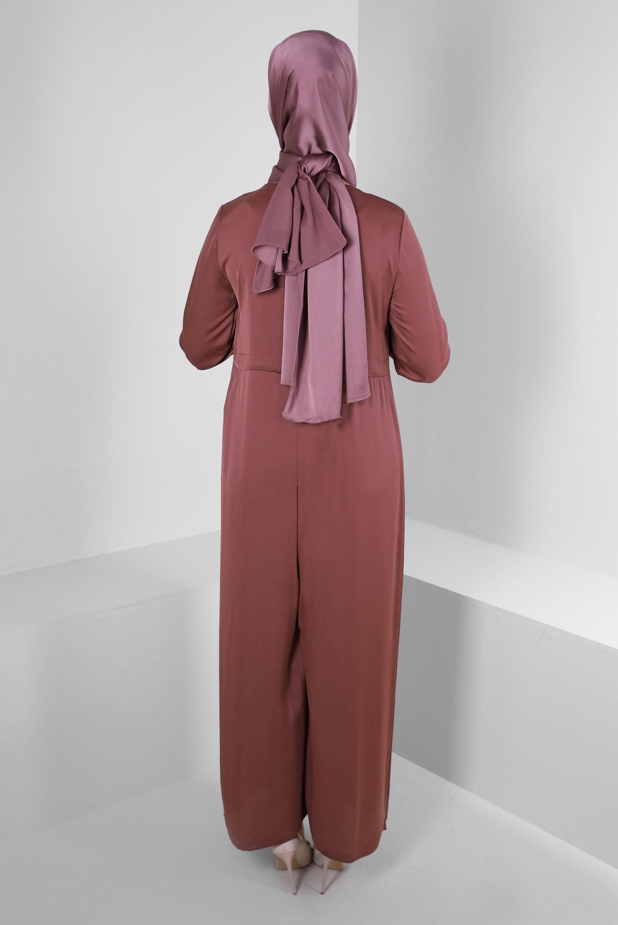 Vêtements hijab BRUN SALOPETTE EN SATIN AVEC NŒUD 43580