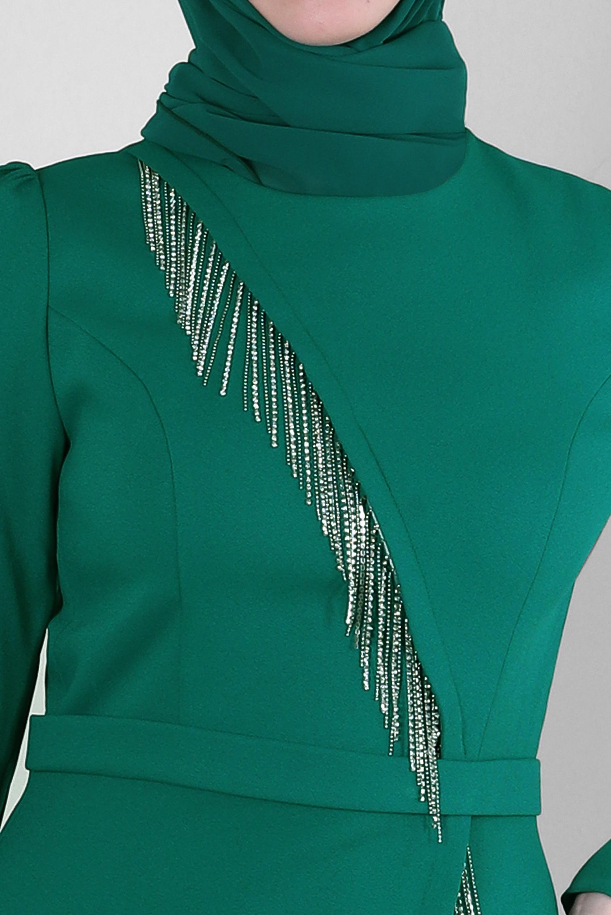 Tesettür giyim YEŞİL PÜSKÜL DETAYLI KREP ELBİSE 43588