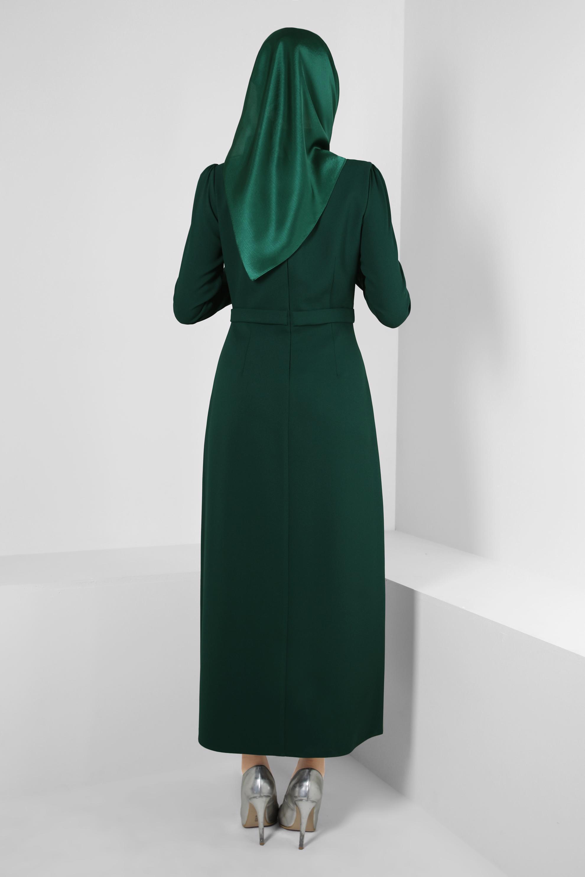 Tesettür giyim YEŞİL PÜSKÜL DETAYLI KREP ELBİSE 43588