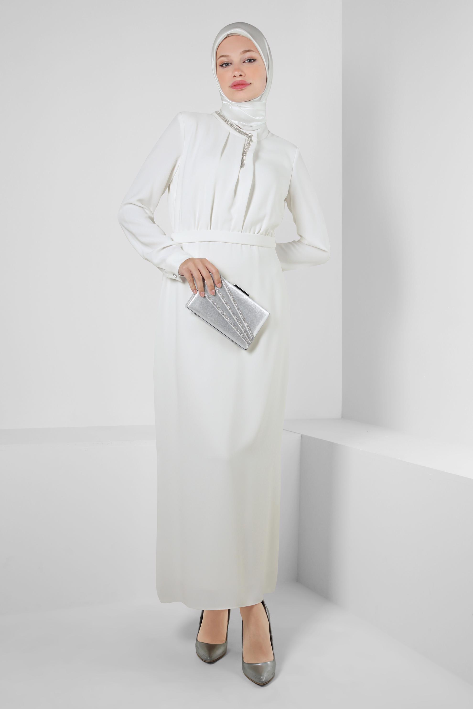 Tesettür giyim BEYAZ YAKASI TAŞ DETAYLI KREP ELBİSE 43614