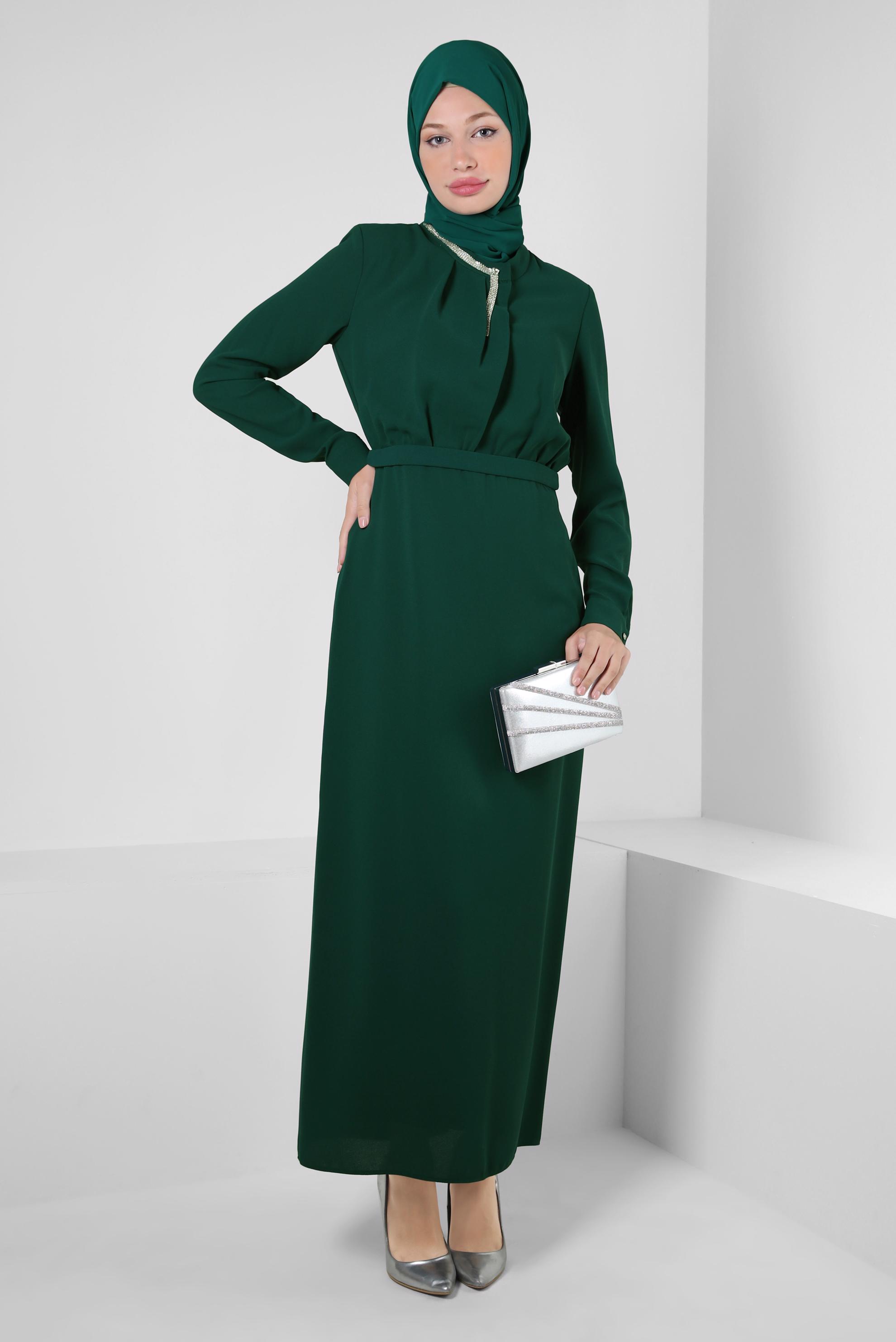 Tesettür giyim MAVİ YAKASI TAŞ DETAYLI KREP ELBİSE 43614