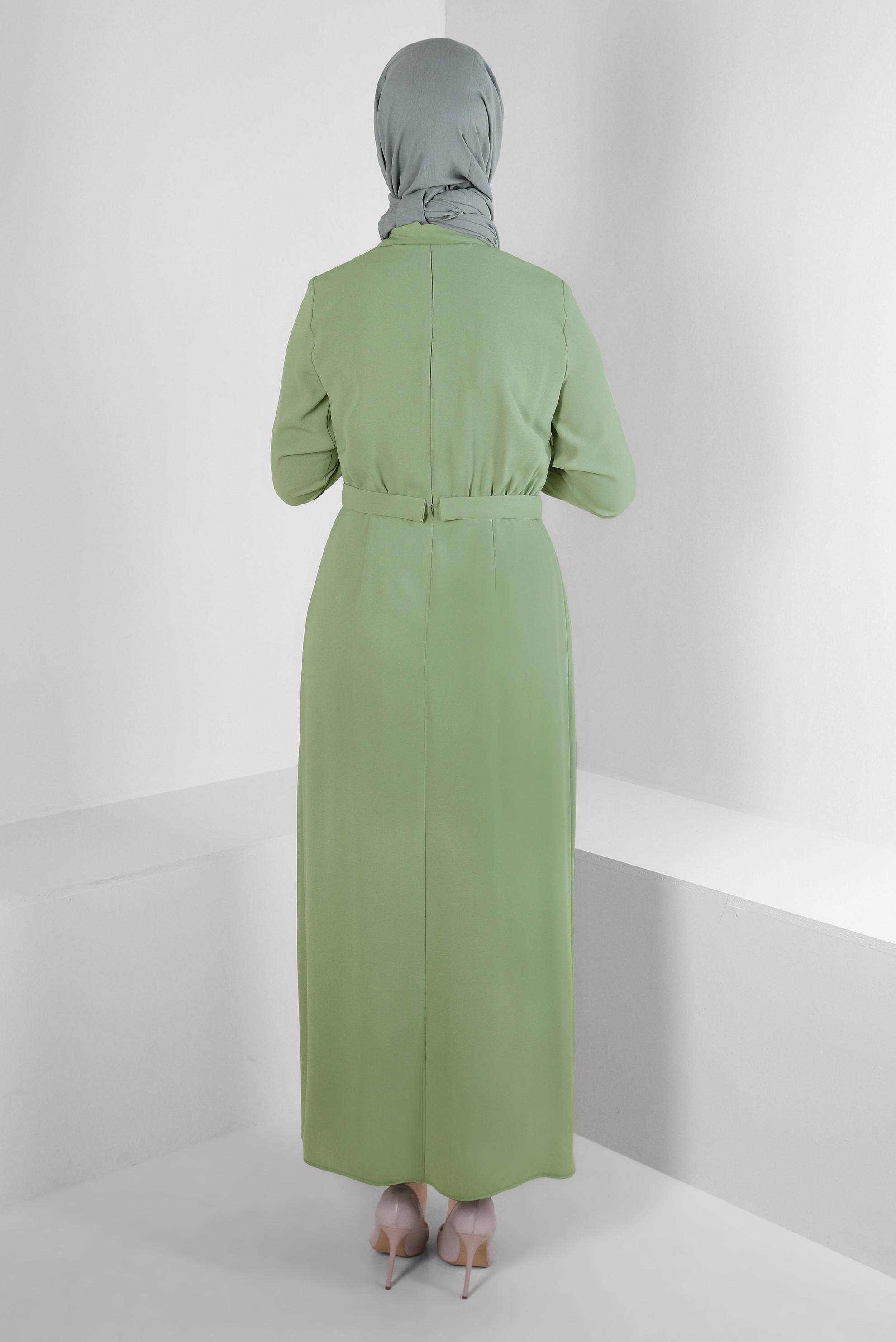 Tesettür giyim YEŞİL YAKASI TAŞ DETAYLI KREP ELBİSE 43614