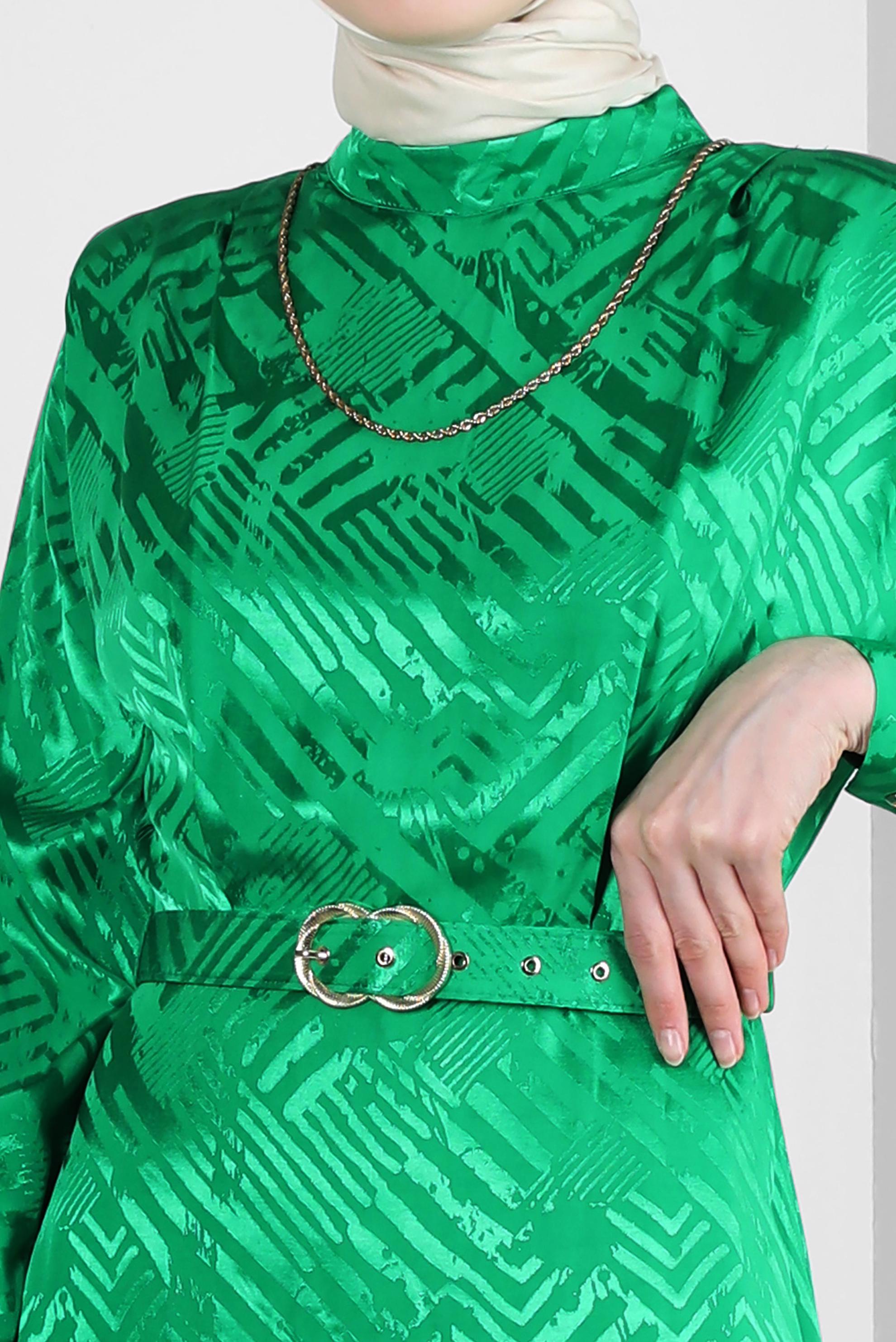 Tesettür giyim YEŞİL KEMERLİ JAKAR SATEN ELBİSE 43615