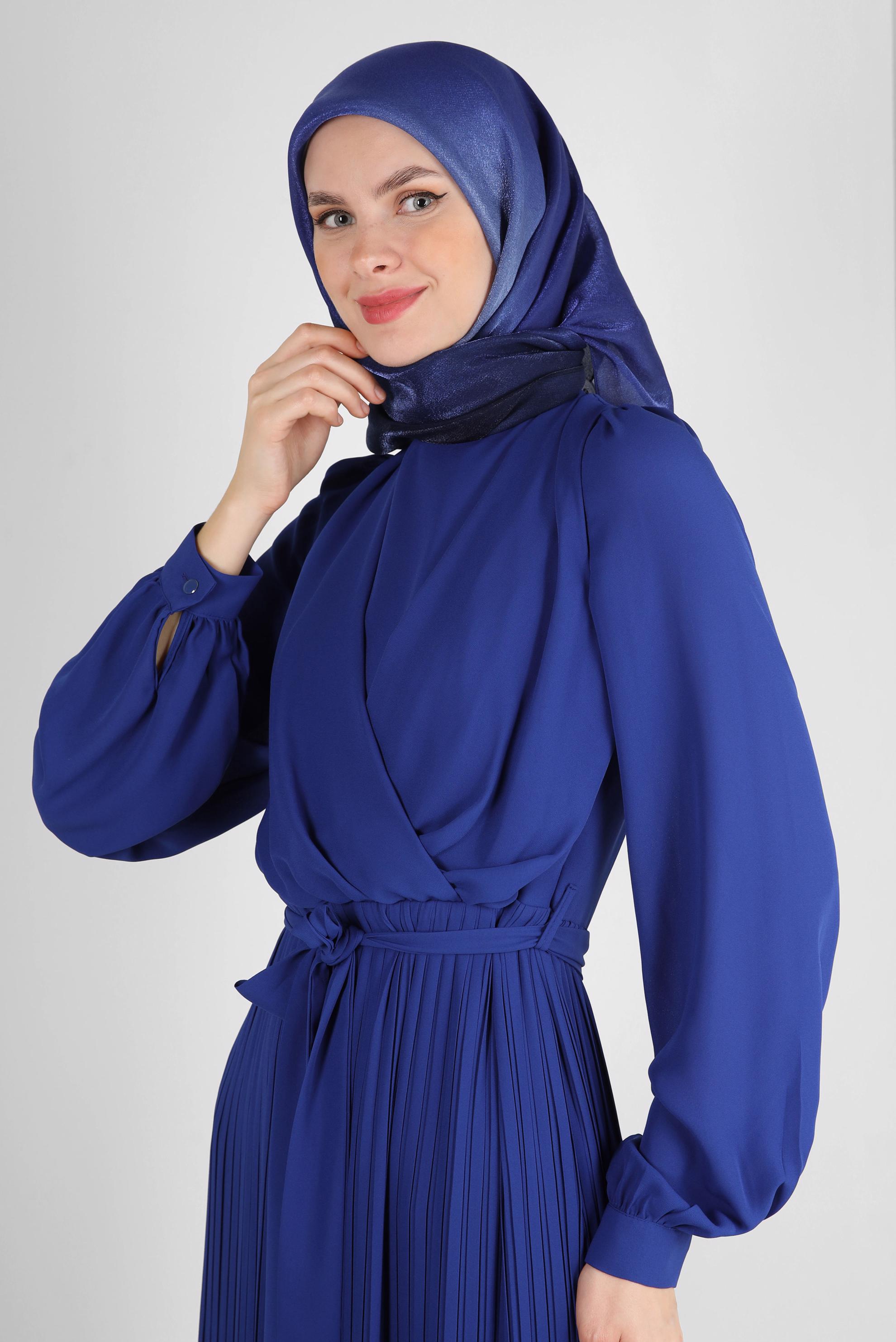 Tesettür giyim LACİVERT ETEK UCU VOLANLI PİLİSELİ ELBİSE 43653