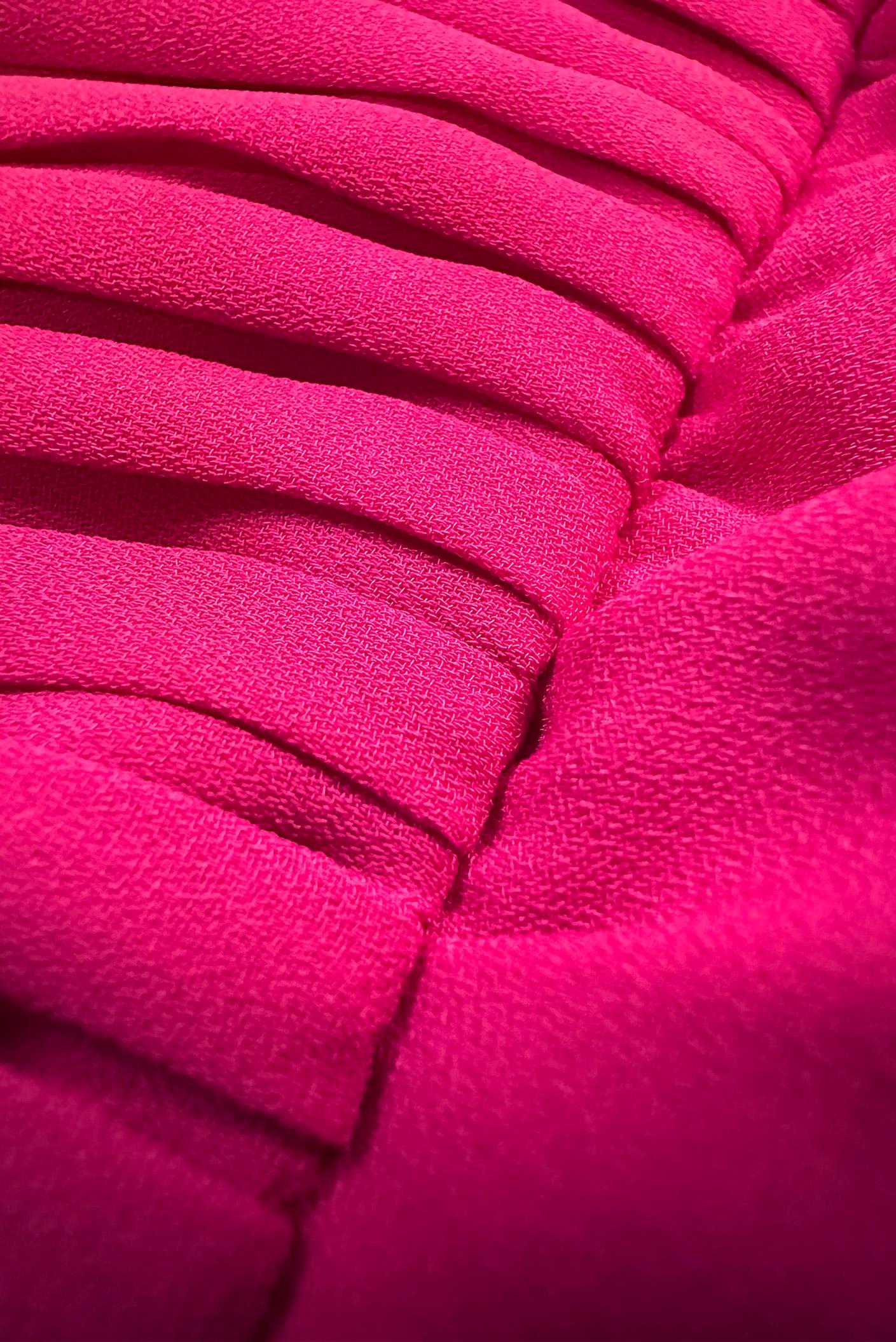 Tesettür giyim FUŞYA ETEK UCU VOLANLI PİLİSELİ ELBİSE 43653