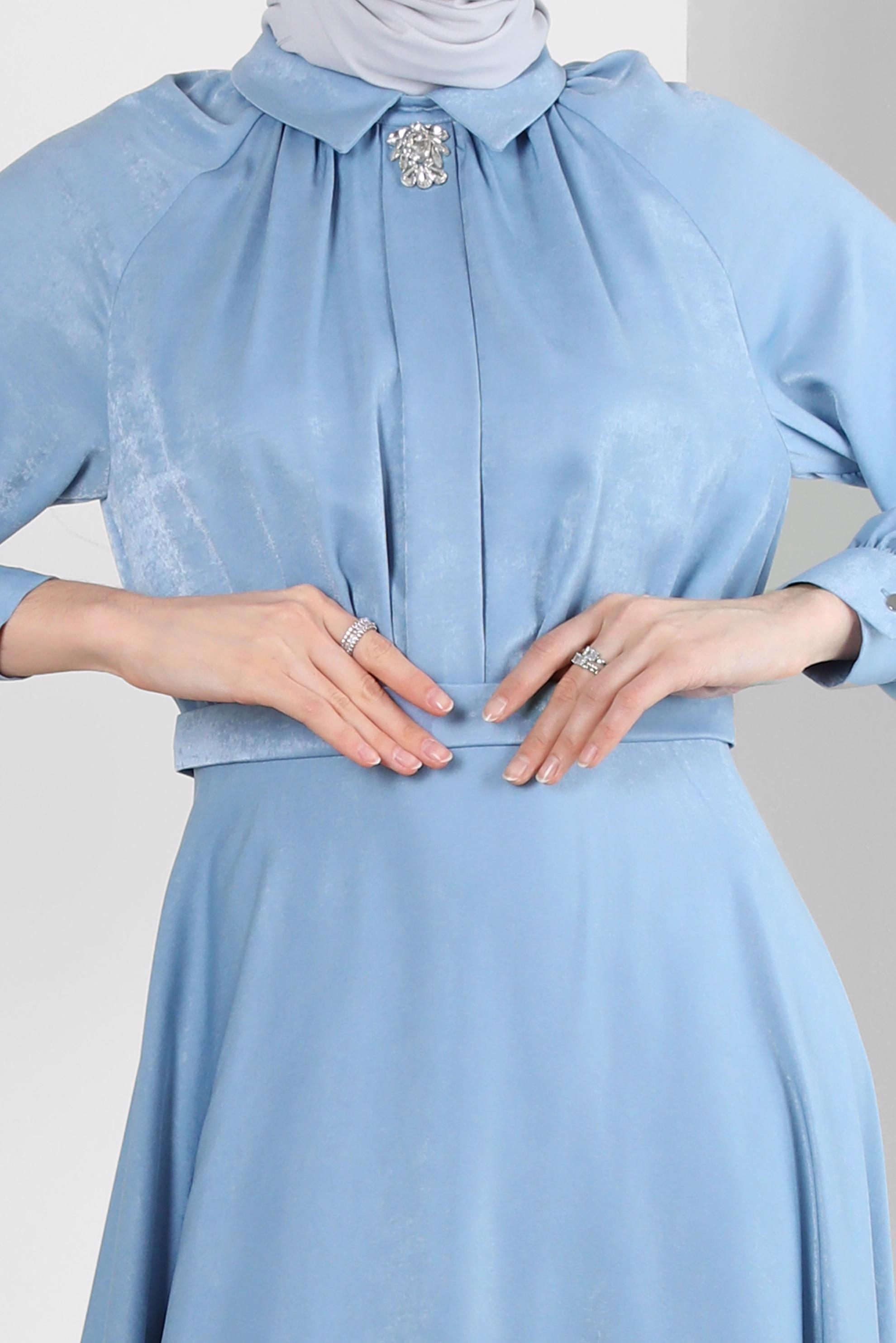 Tesettür giyim MAVİ TAŞ DETAYLI ERKEK YAKA ELBİSE 43654