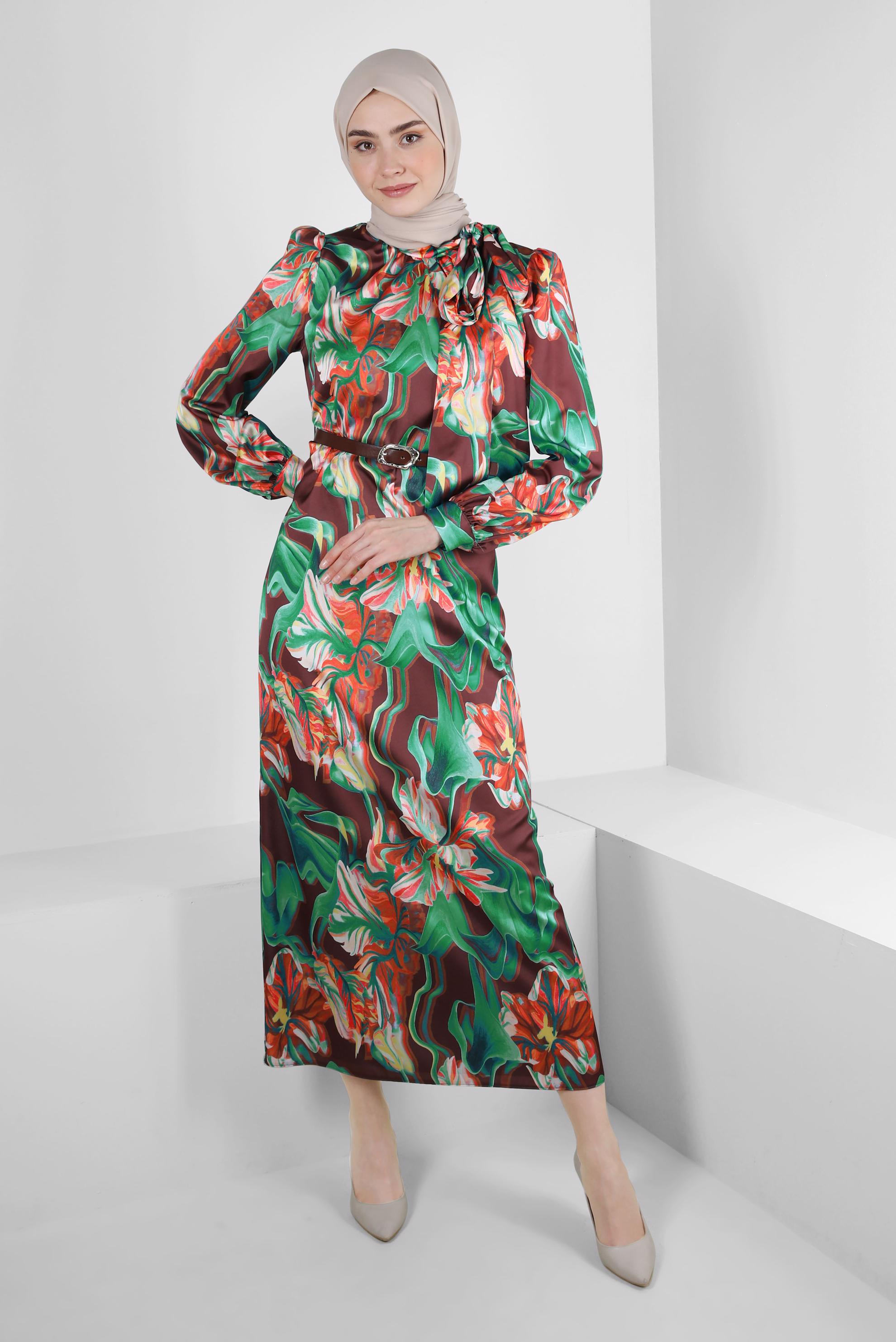 Tesettür giyim TABA DESENLİ KEMERLİ SATEN ELBİSE 43655