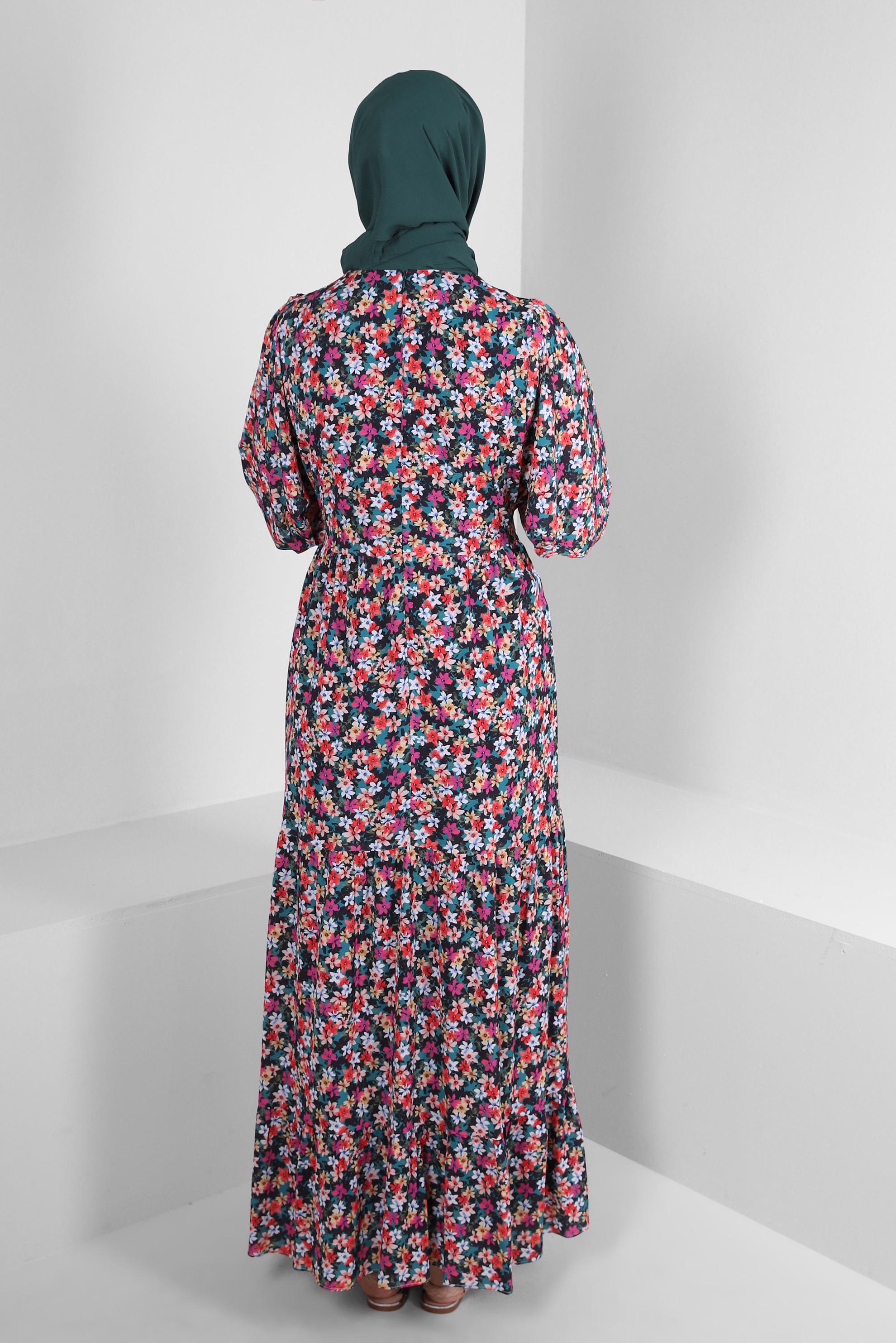 Tesettür giyim YEŞİL ÇİÇEK DESENLİ KUŞAKLI KREP ELBİSE 43658