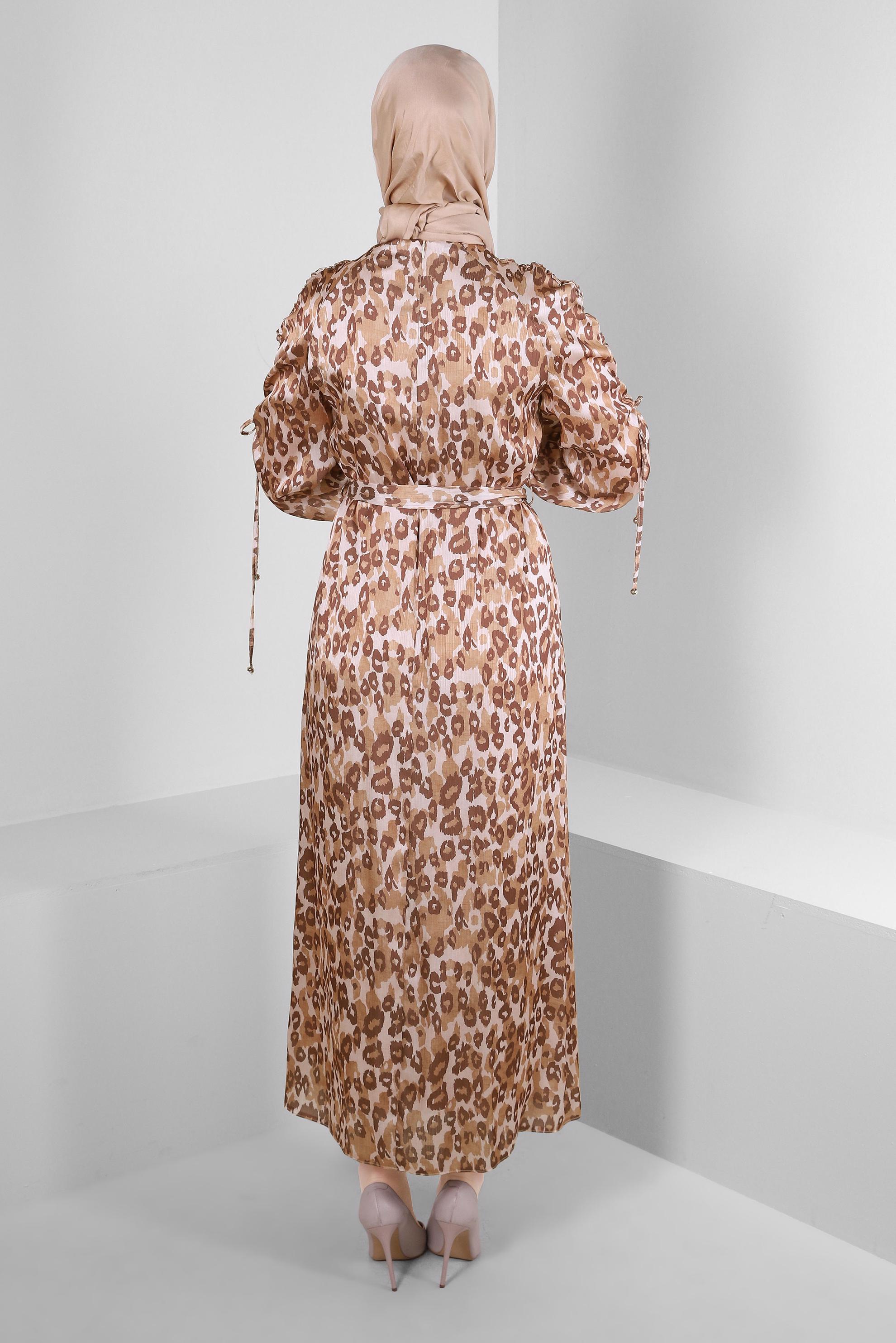Tesettür giyim KAHVE LEOPAR DESENLİ KUŞAKLI ELBİSE 43686