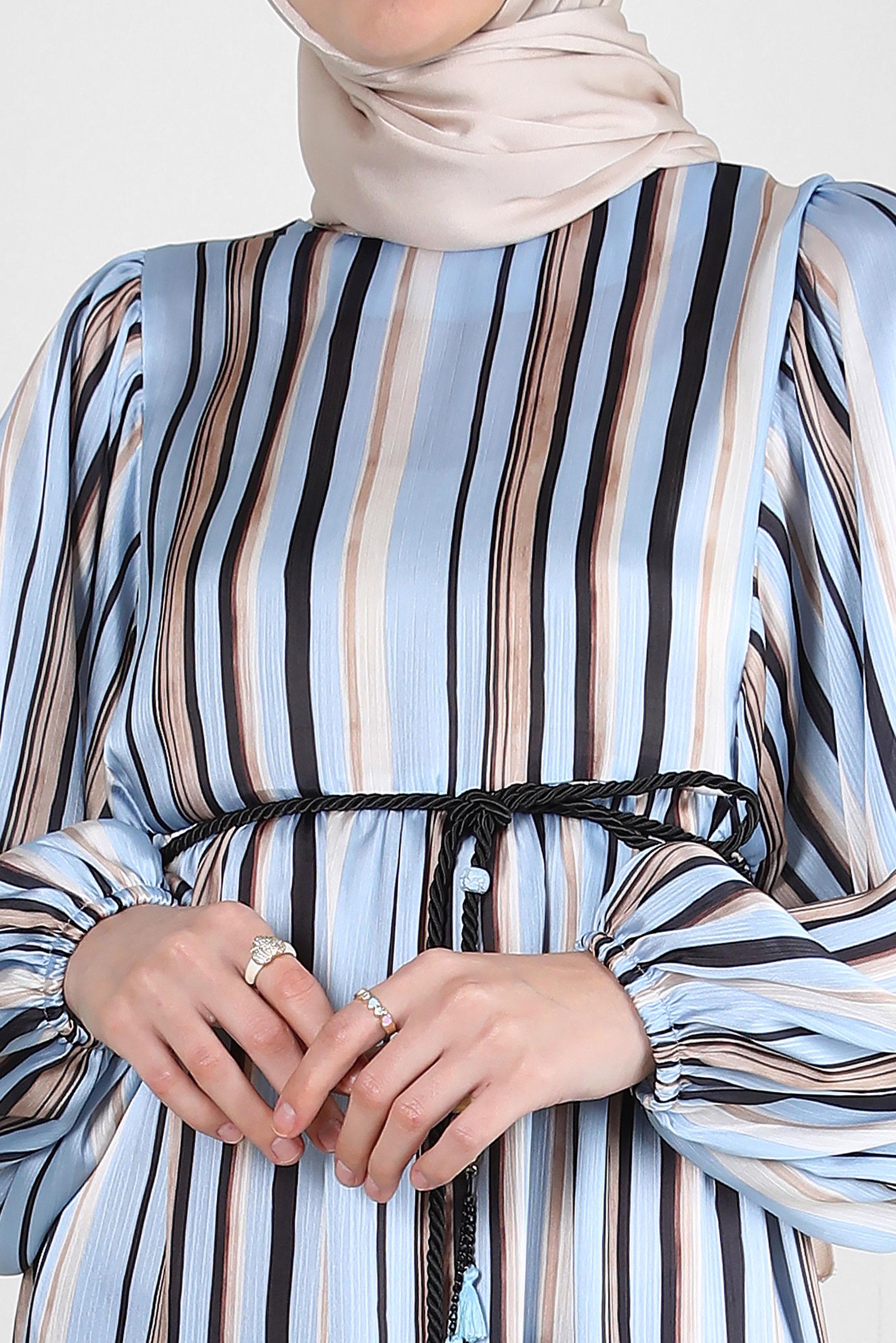 Tesettür giyim MAVİ ÇİZGİLİ MANŞETLERİ LASTİKLİ ELBİSE 43687