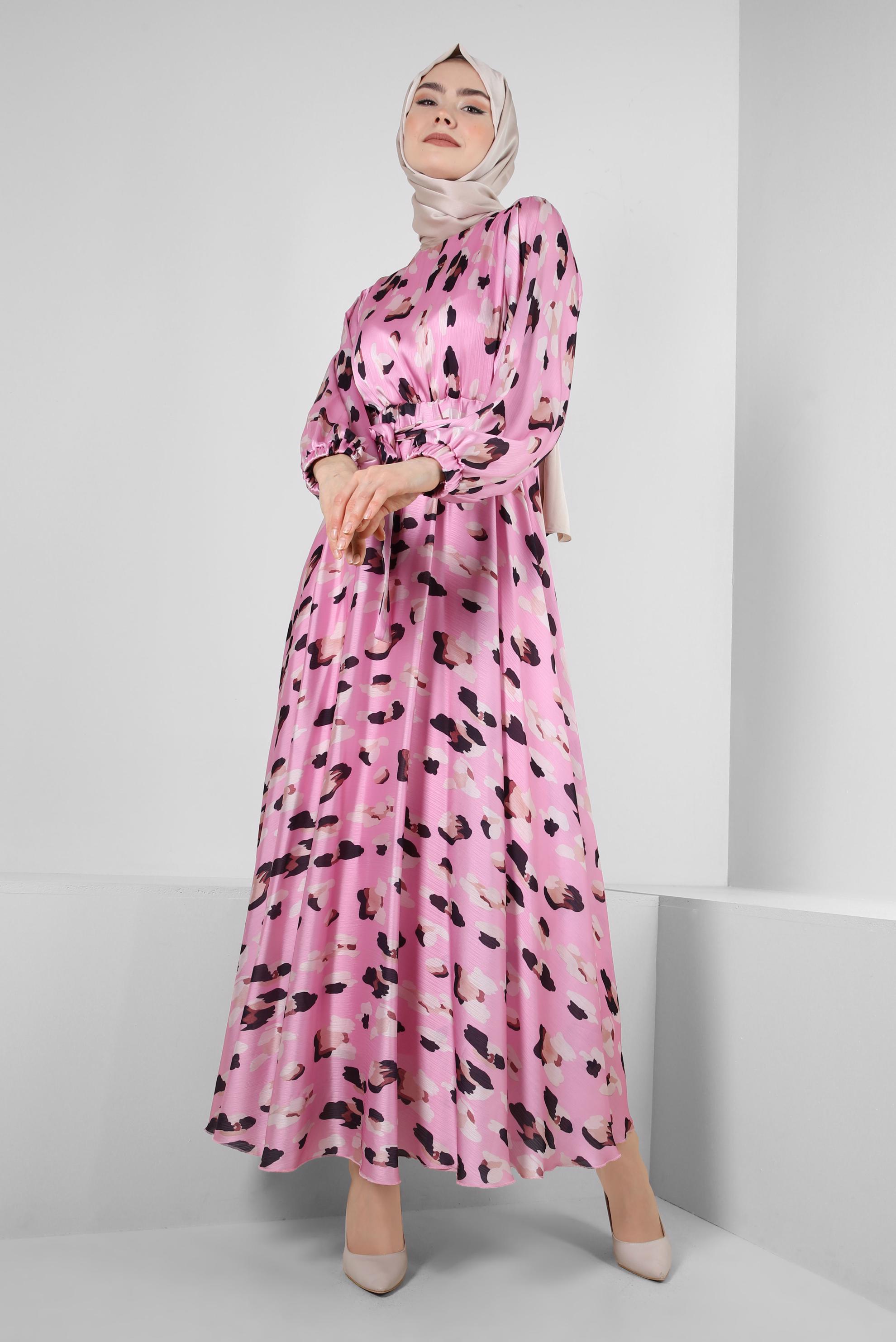 Tesettür giyim PEMBE DESENLİ BELİ LASTİKLİ KUŞAKLI ELBİSE 43719