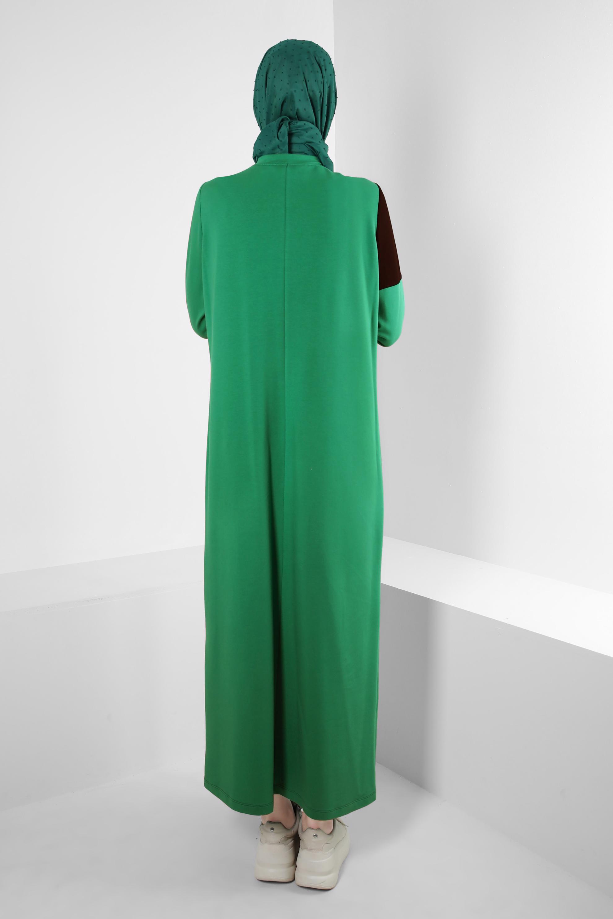 Vêtements hijab VERT ROBE SURVÊTEMENT À MOTIFS AVEC DÉTAIL GEM 43724