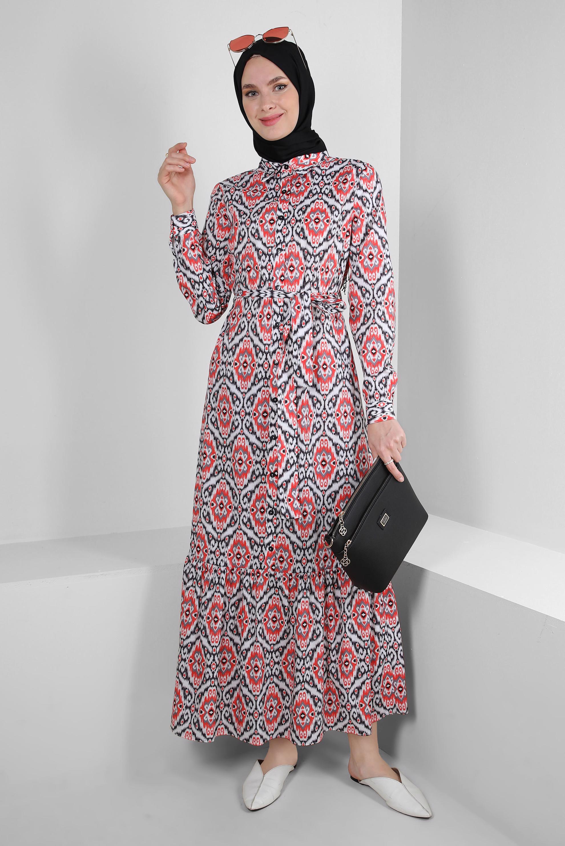 Tesettür giyim SİYAH ETNİK DESENLİ KUŞAKLI DÜĞMELİ ELBİSE 43749