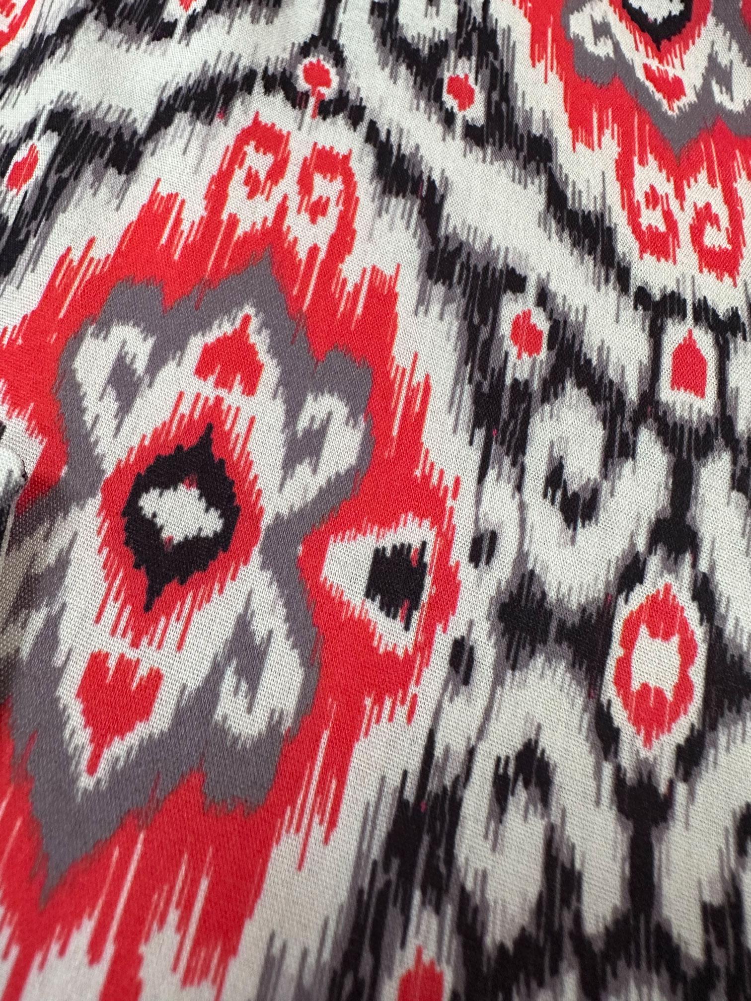 Tesettür giyim SİYAH ETNİK DESENLİ KUŞAKLI DÜĞMELİ ELBİSE 43749