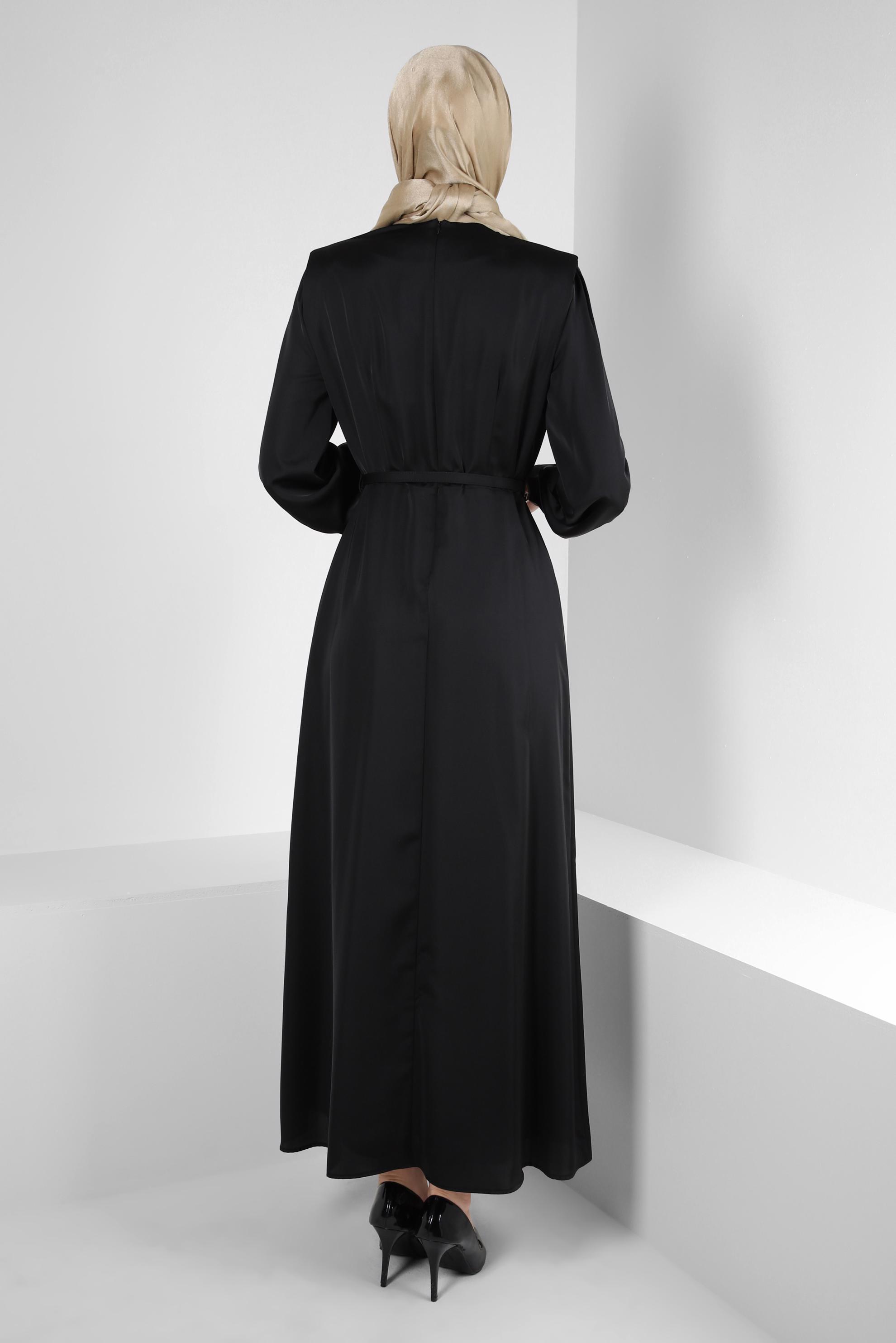 Tesettür giyim SİYAH BİSİKLET YAKA KEMERLİ DÜZ ELBİSE 43780