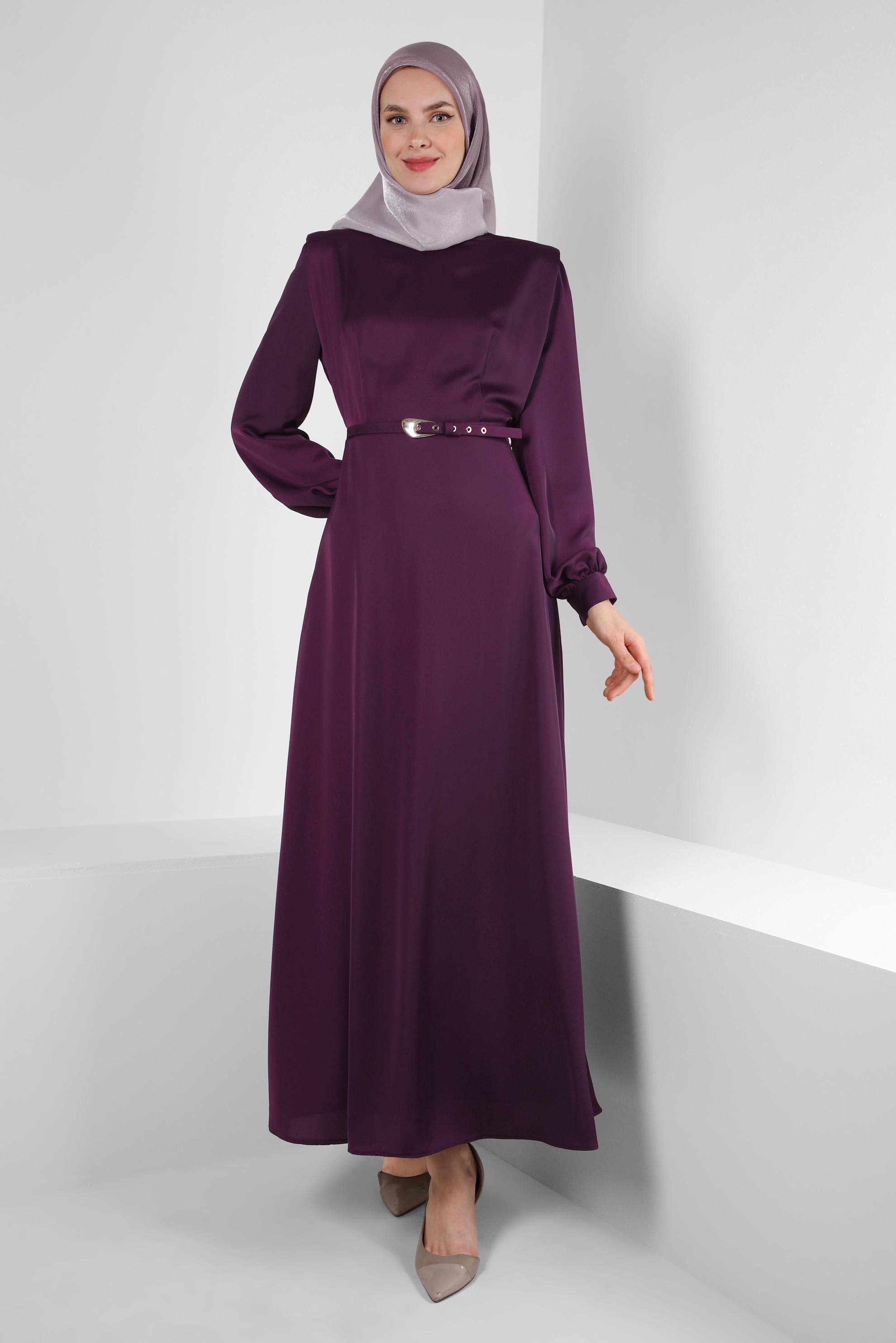 Tesettür giyim MOR BİSİKLET YAKA KEMERLİ DÜZ ELBİSE 43780
