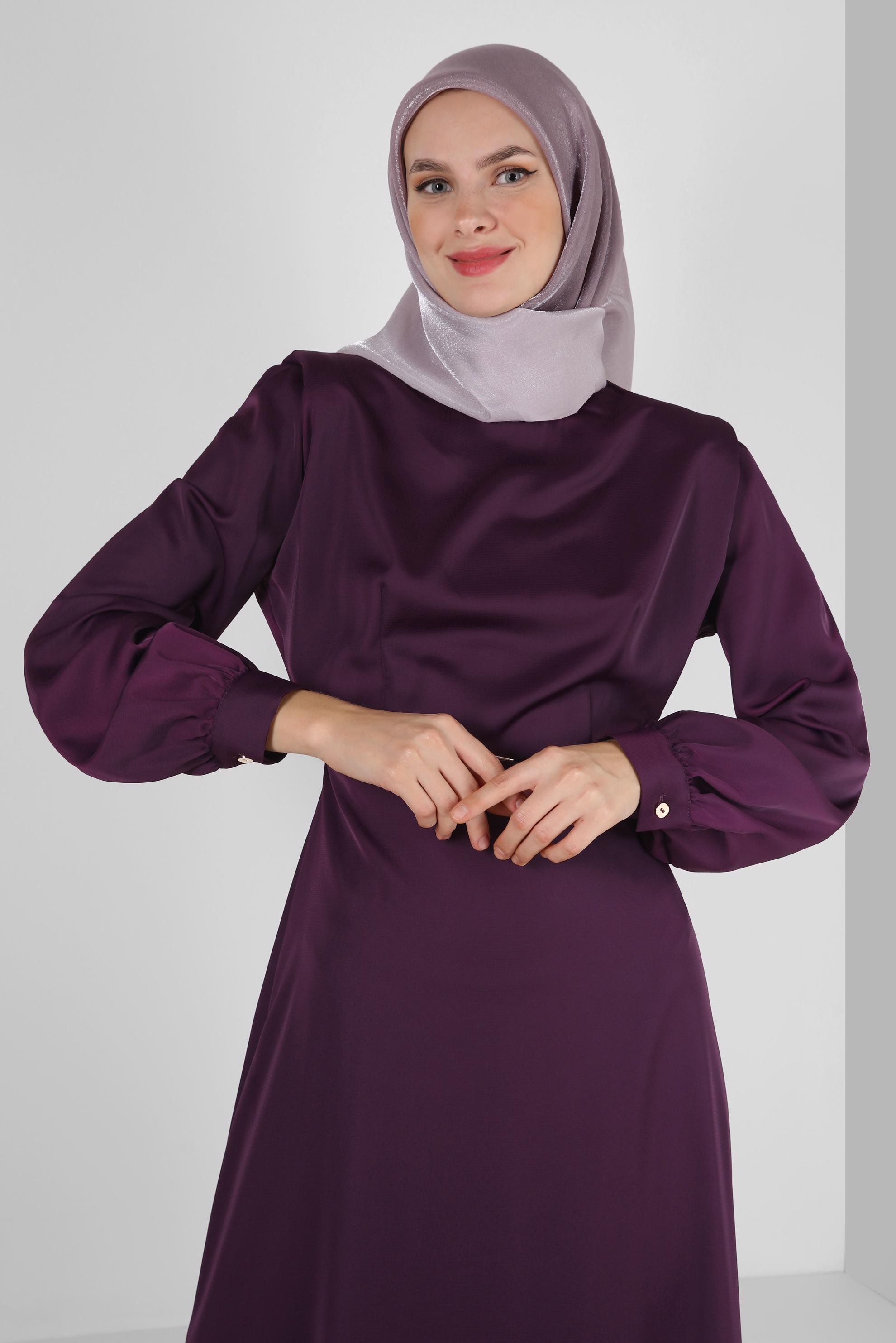 Tesettür giyim MOR BİSİKLET YAKA KEMERLİ DÜZ ELBİSE 43780