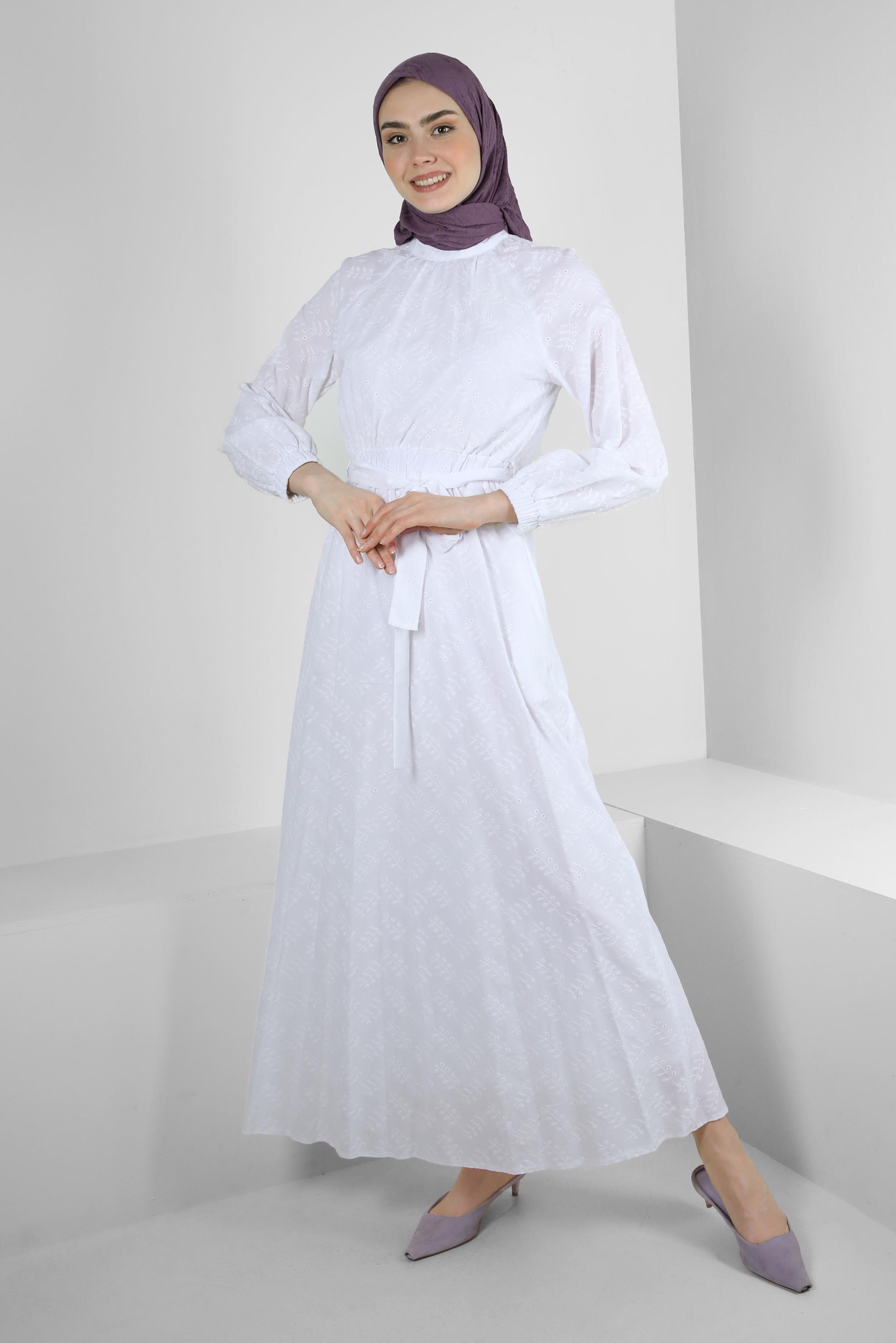 Tesettür giyim BEYAZ BELİ BÜZGÜLÜ KUŞAKLI ELBİSE 43821