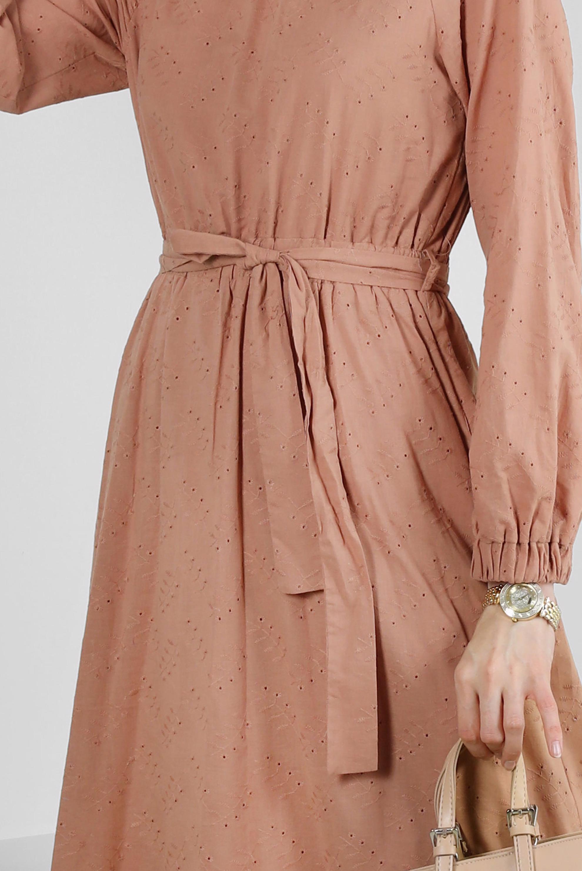 Tesettür giyim KAHVE BELİ BÜZGÜLÜ KUŞAKLI ELBİSE 43821