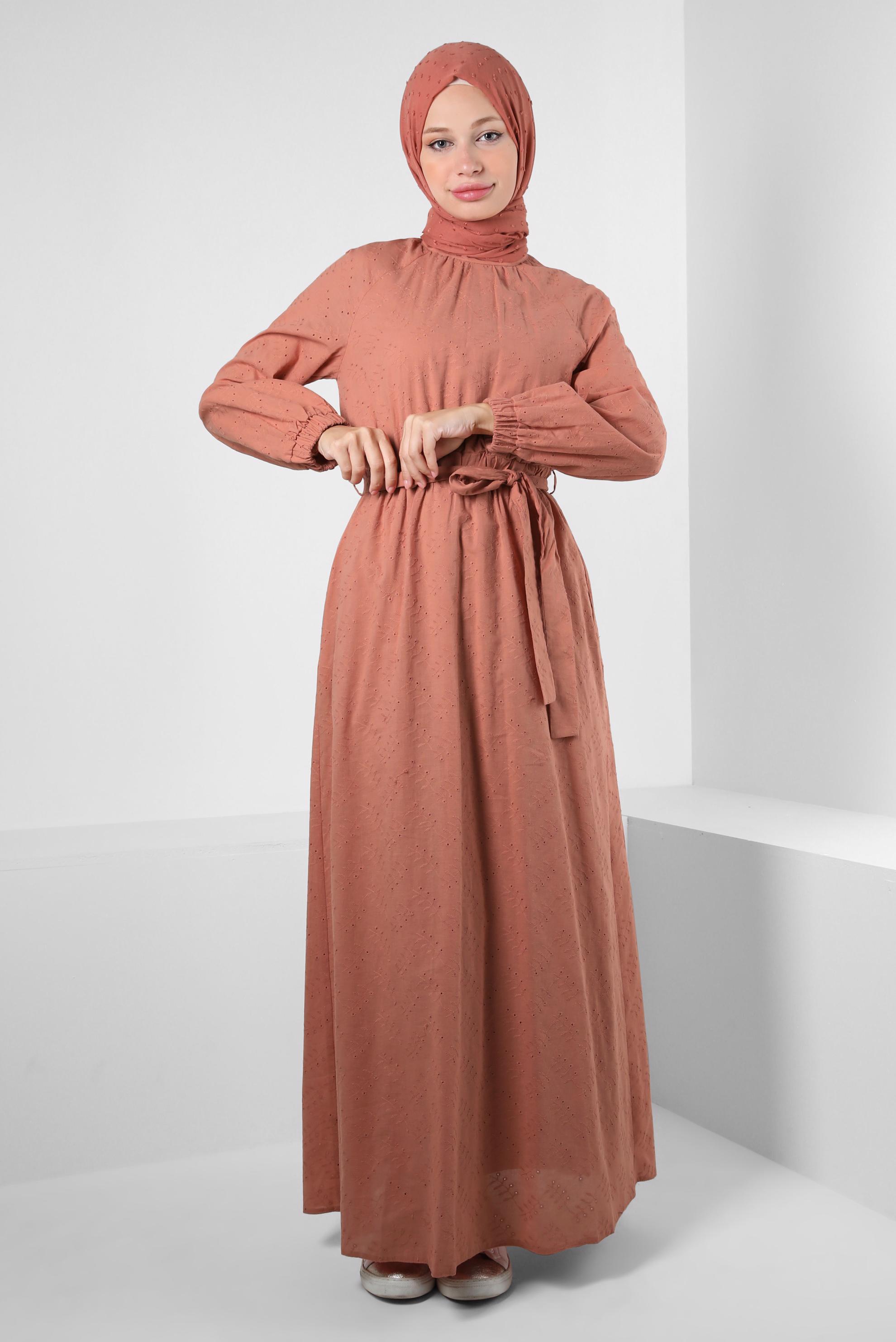 Tesettür giyim PEMBE BELİ BÜZGÜLÜ KUŞAKLI ELBİSE 43821