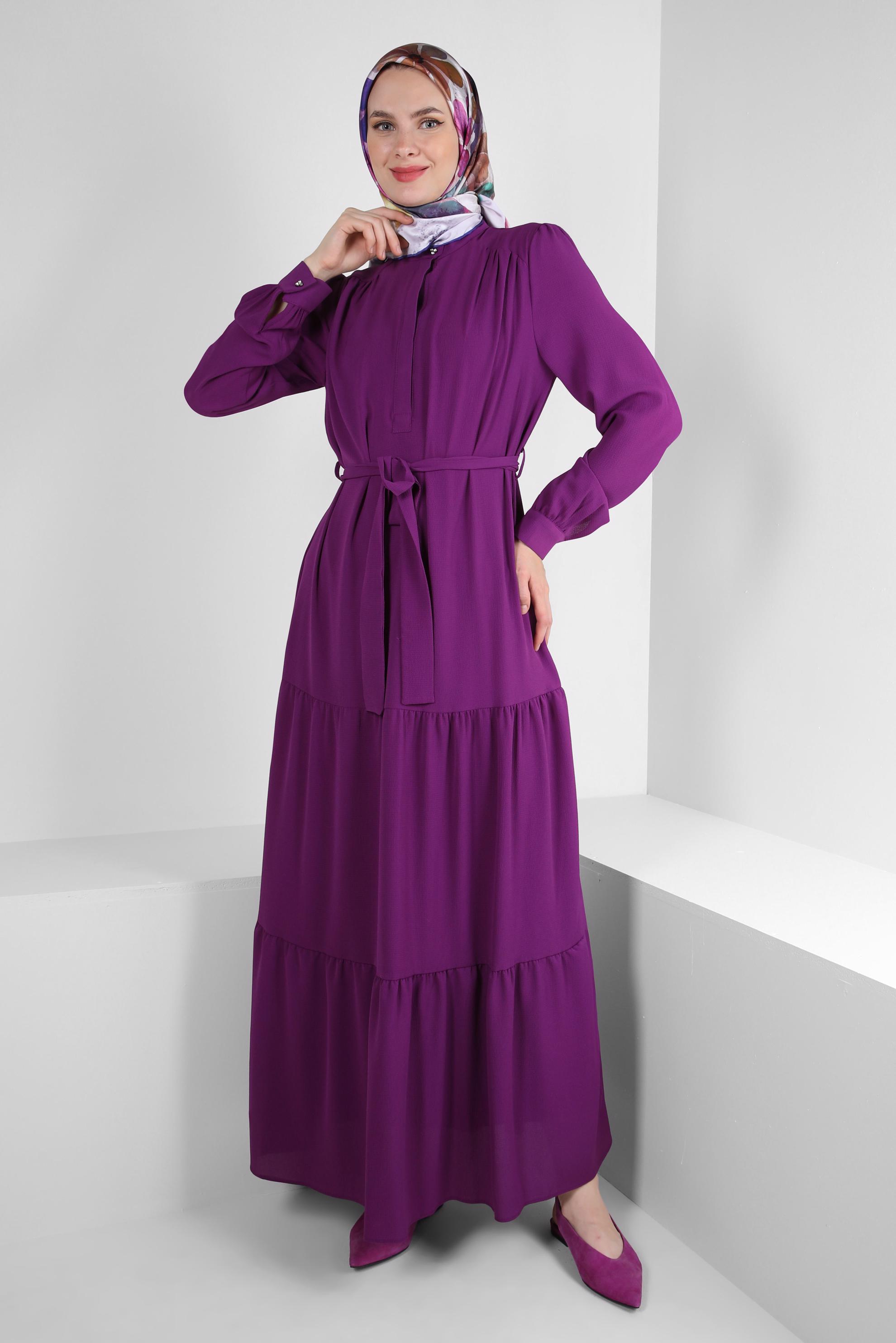 Tesettür giyim MOR YAKASI DÜĞMELİ KUŞAKLI ELBİSE 43862