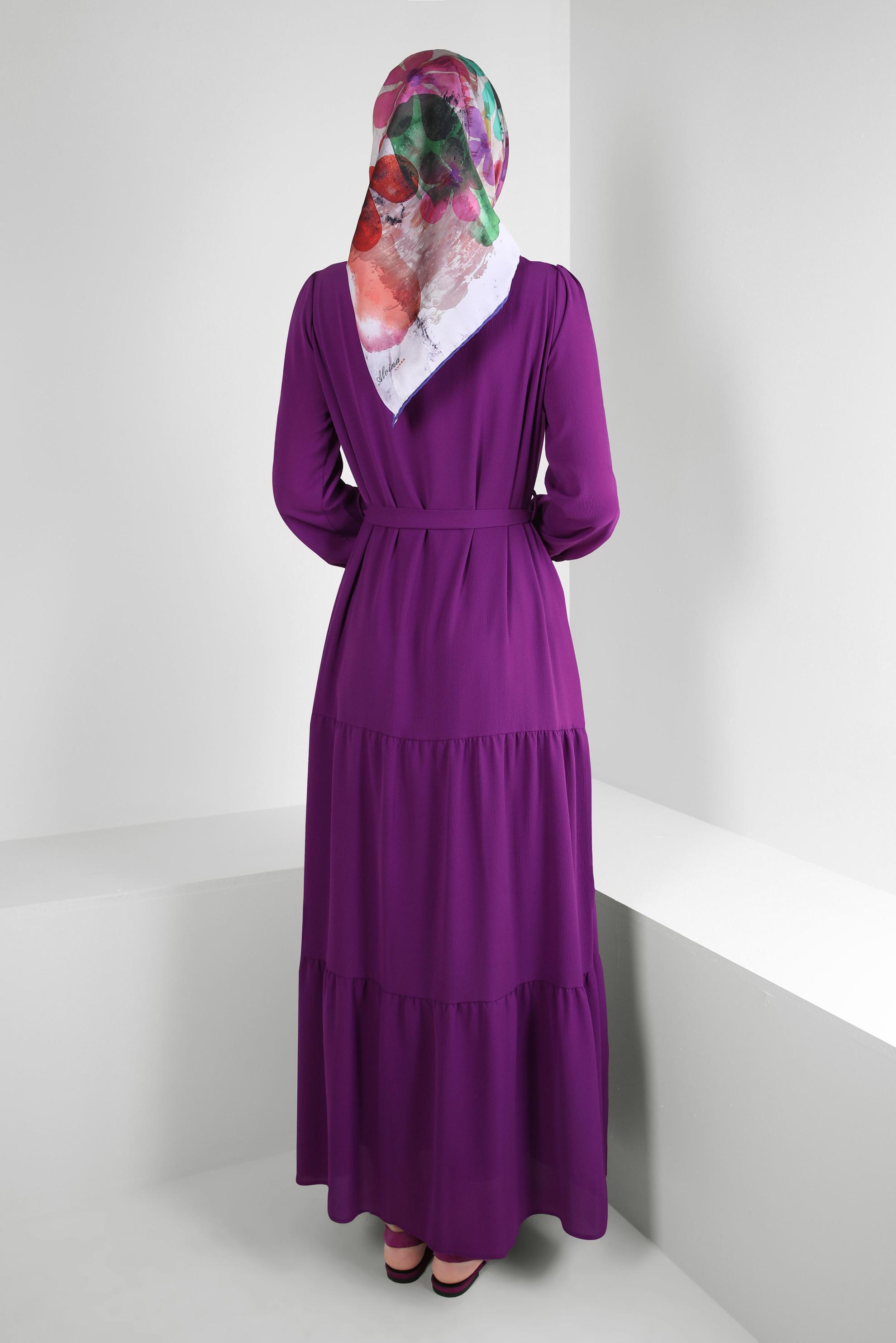 Tesettür giyim MOR YAKASI DÜĞMELİ KUŞAKLI ELBİSE 43862