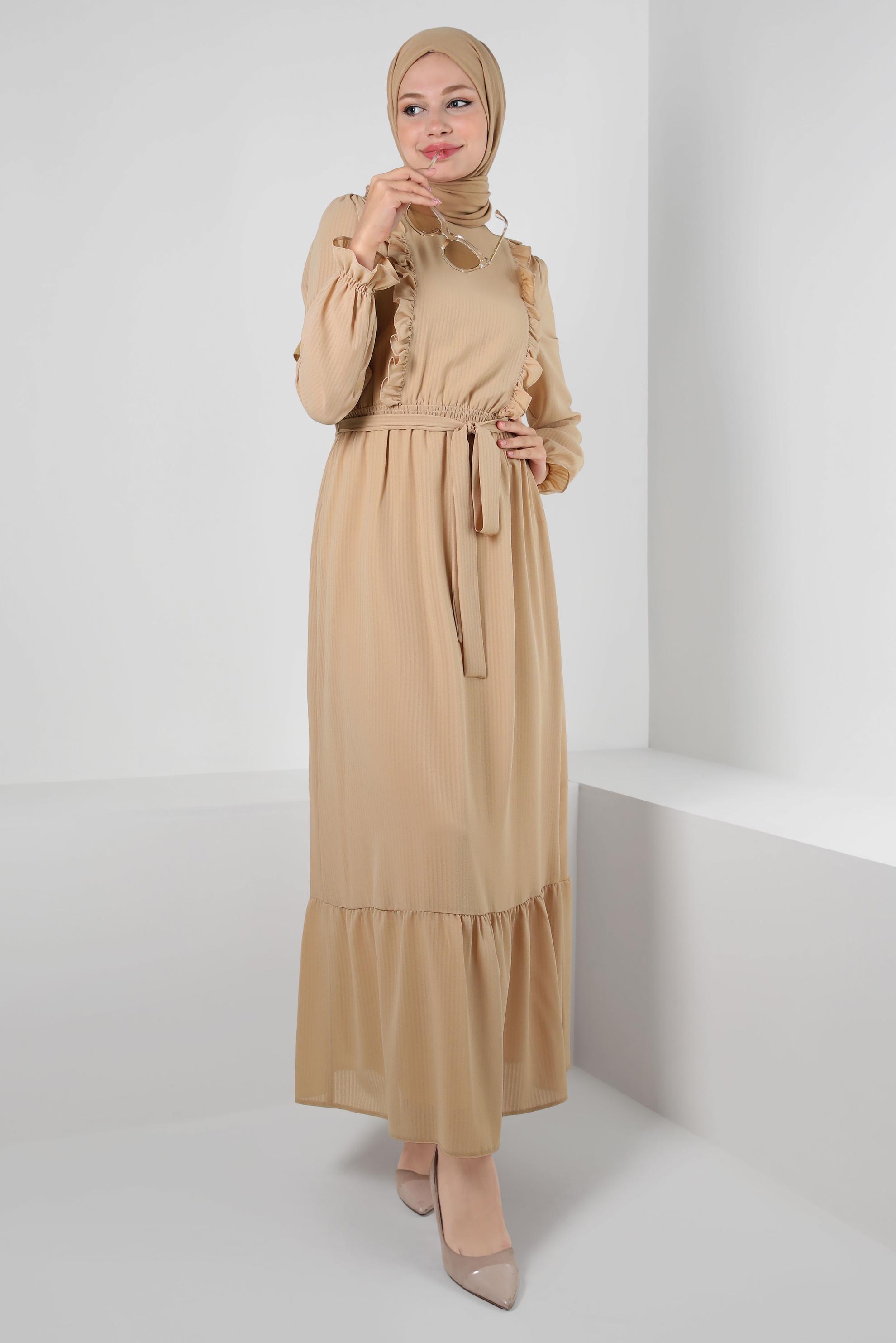 Tesettür giyim BEJ FIRFIR DETAYLI KUŞAKLI ELBİSE 43863