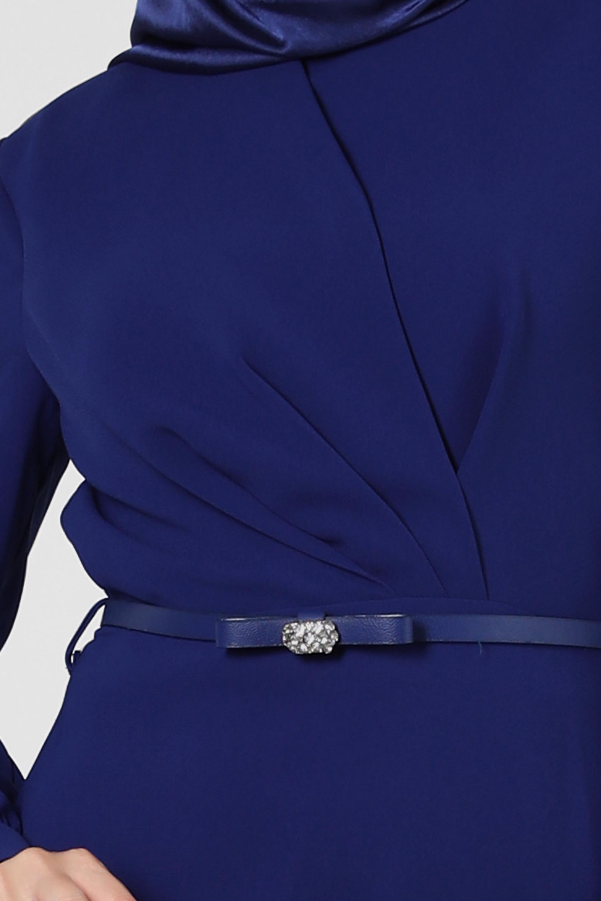 Tesettür giyim MAVİ KEMERLİ TAŞ DETAYLI DÜZ KESİM ELBİSE 43901