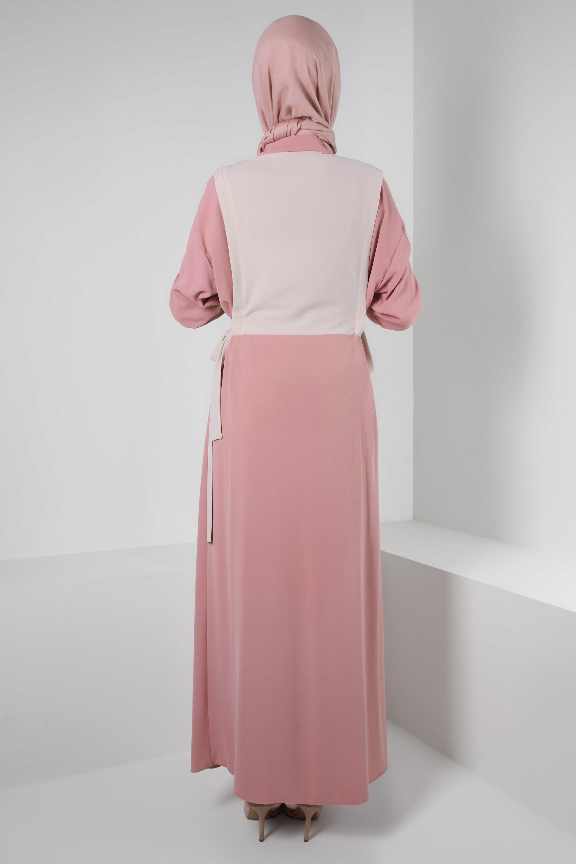 Tesettür giyim PUDRA YANI BAĞLAMA DETAYLI İKİ RENKLİ ELBİSE 43936