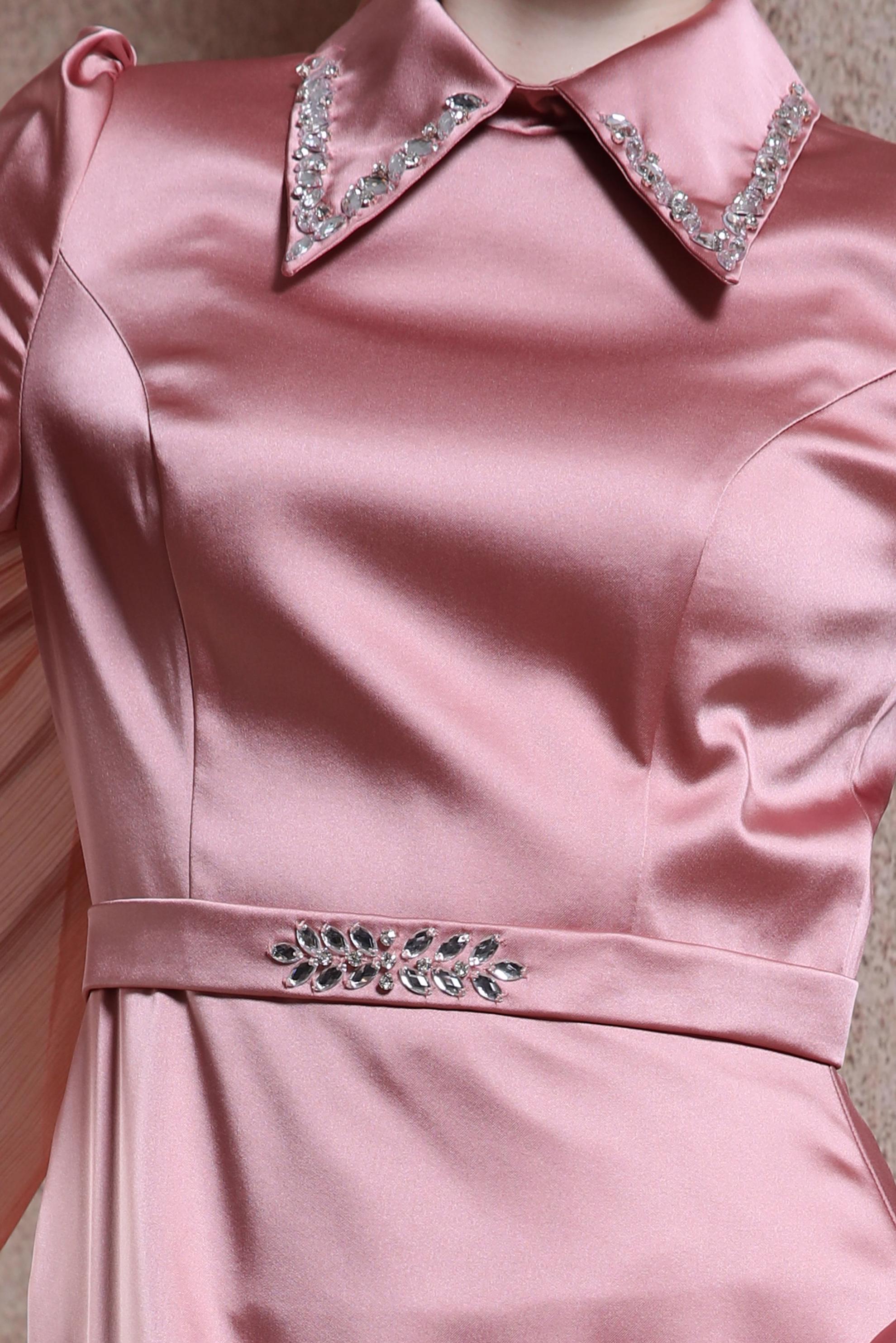 Tesettür giyim PUDRA TAŞ İŞLEMELİ SATEN ELBİSE 43940