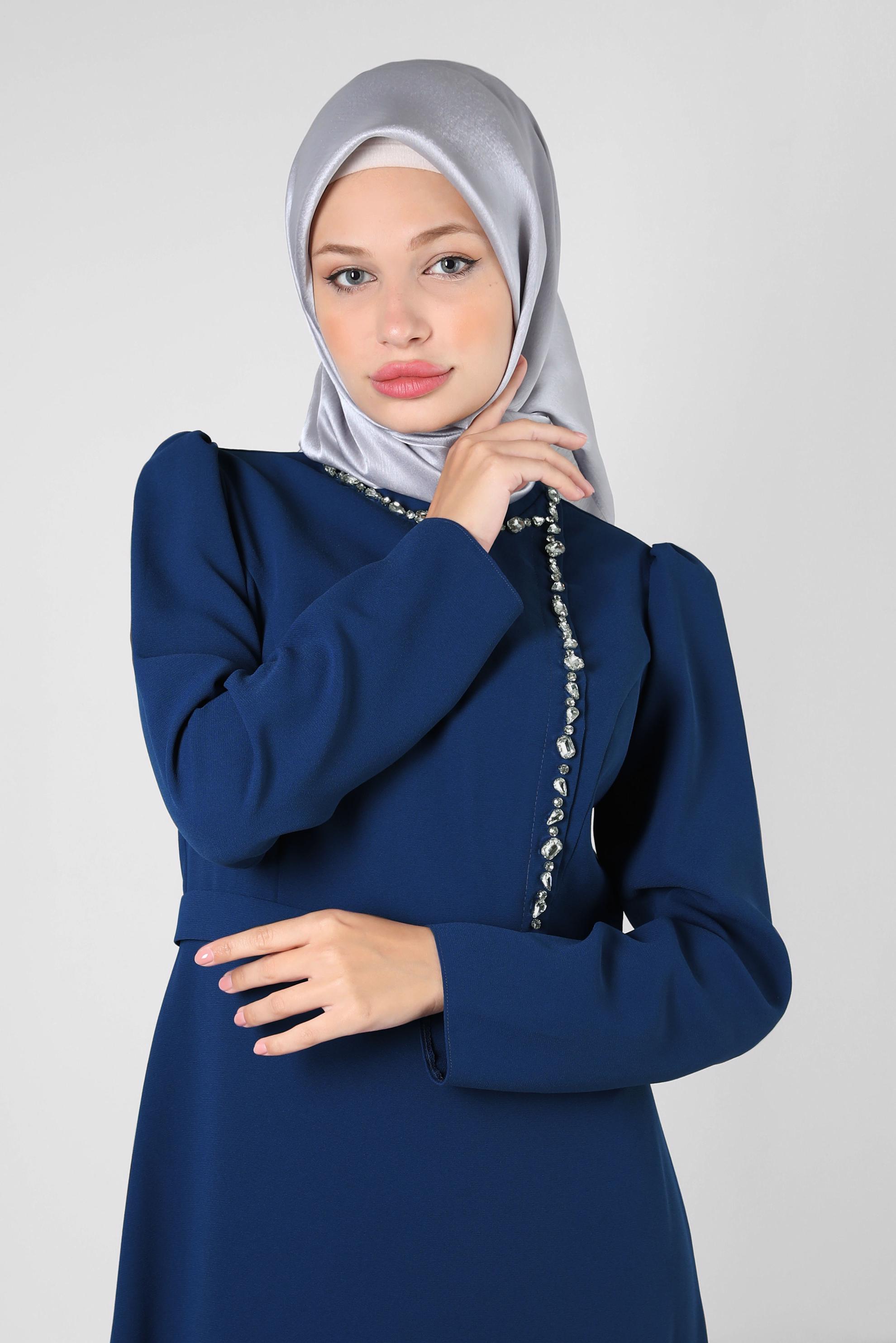 Tesettür giyim GÜMÜŞ ALVİNA JANJANLI EŞARP 8255