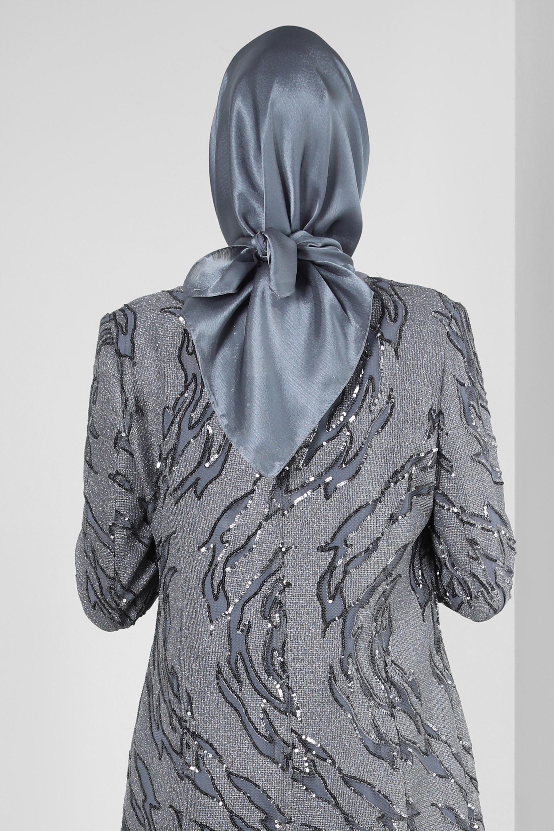 Tesettür giyim GRİ ALVİNA JANJANLI EŞARP 8255